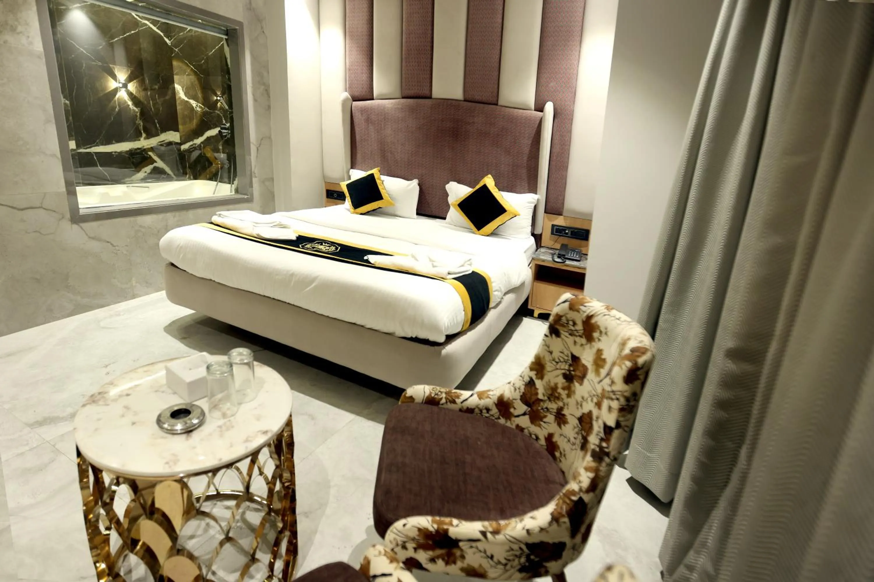 Bed in Hotel A R Paradise