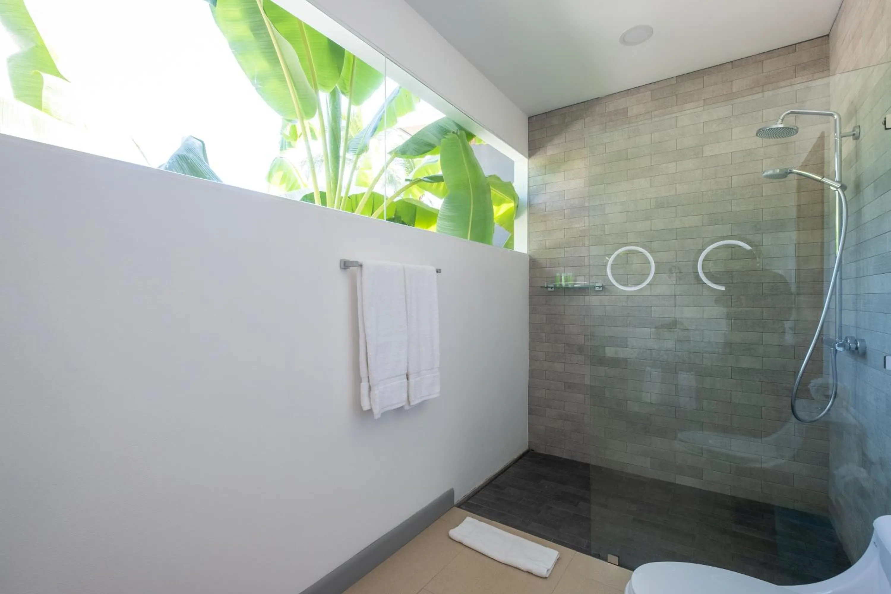 Shower in La Vela Boutique Hotel