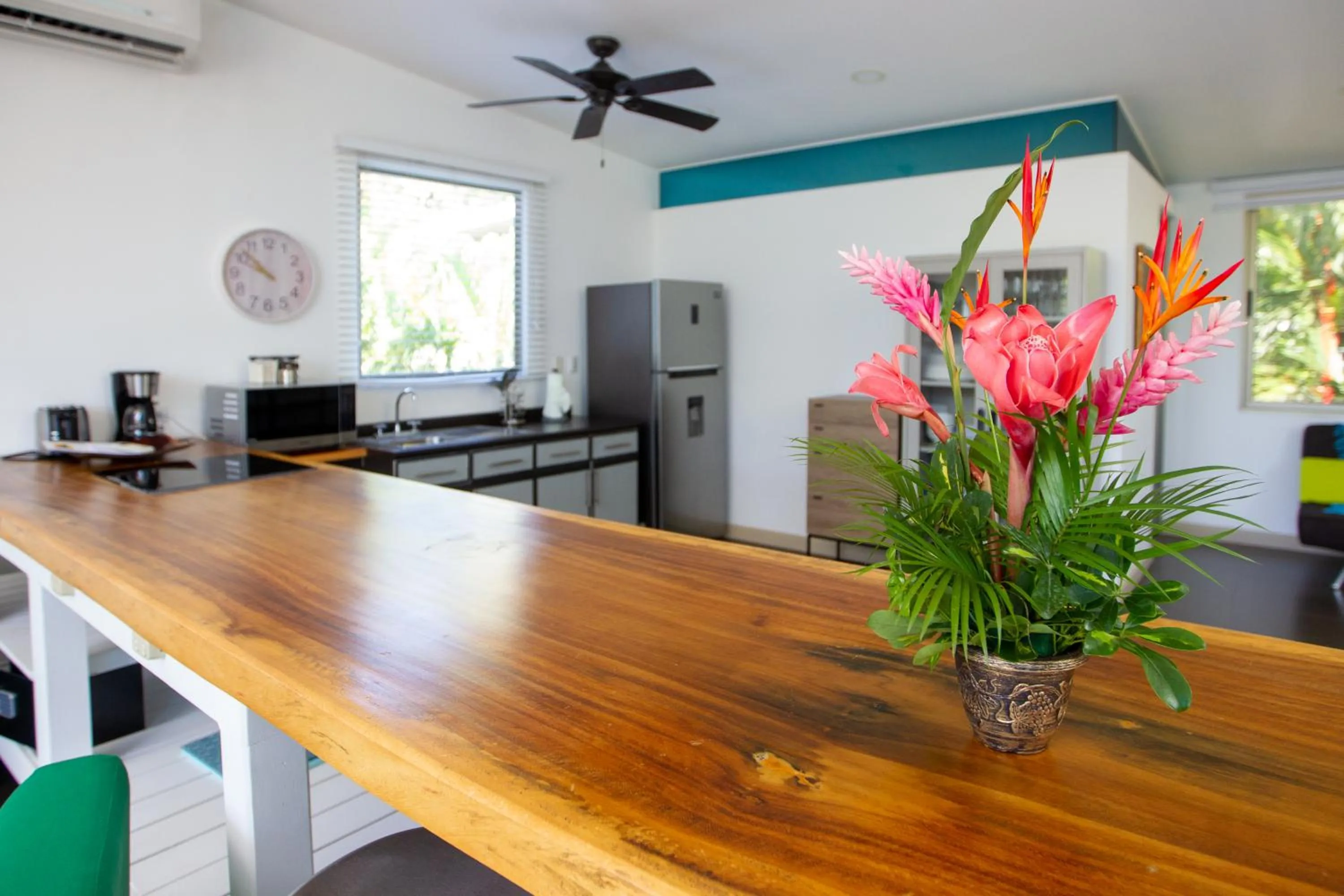 Dining area in La Vela Boutique Hotel