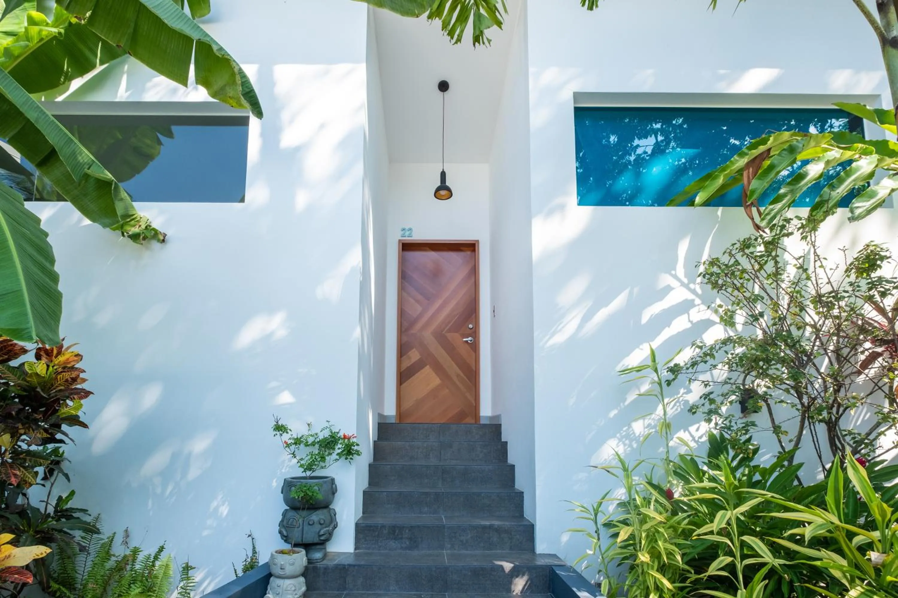 Facade/entrance in La Vela Boutique Hotel