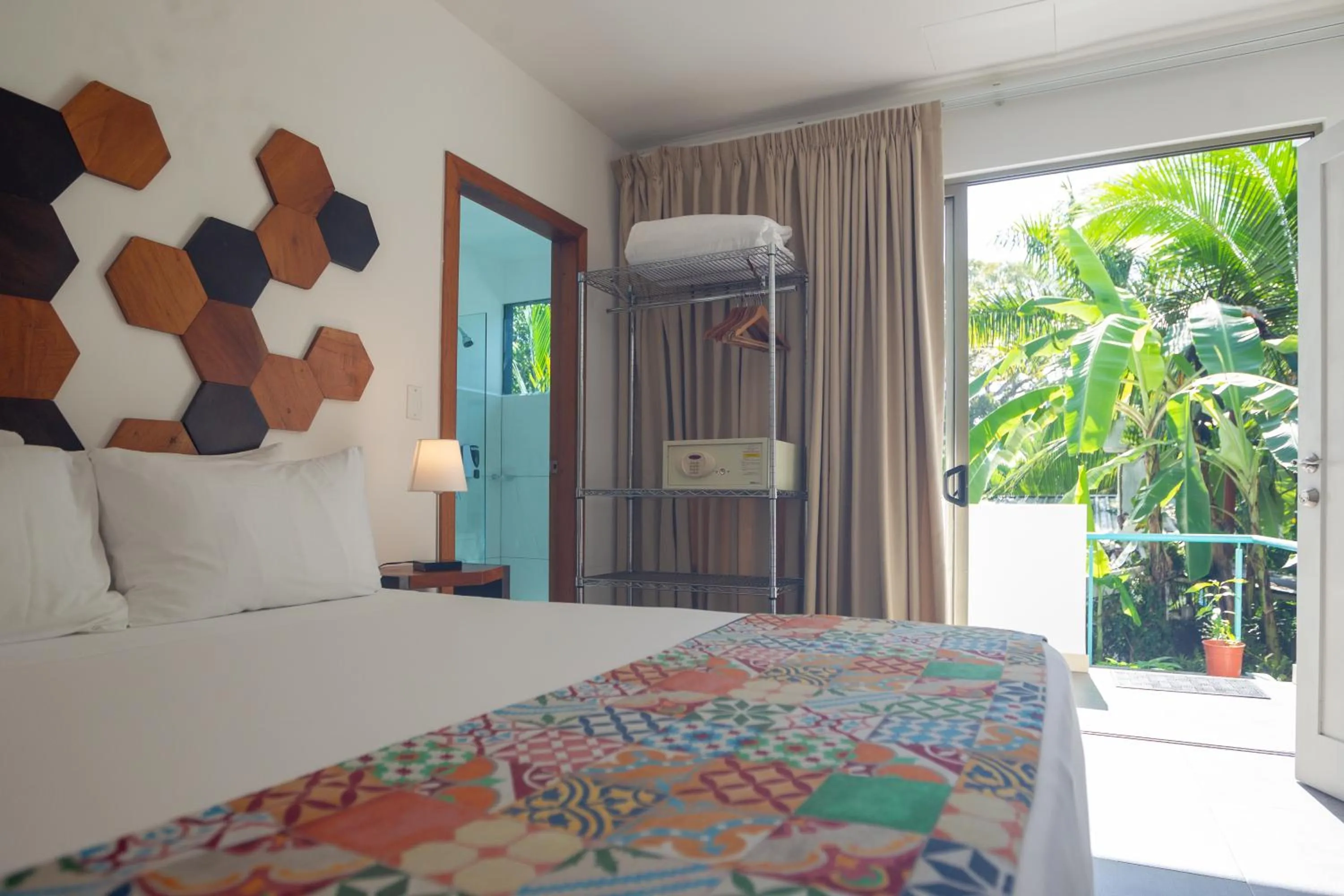 Bed in La Vela Boutique Hotel