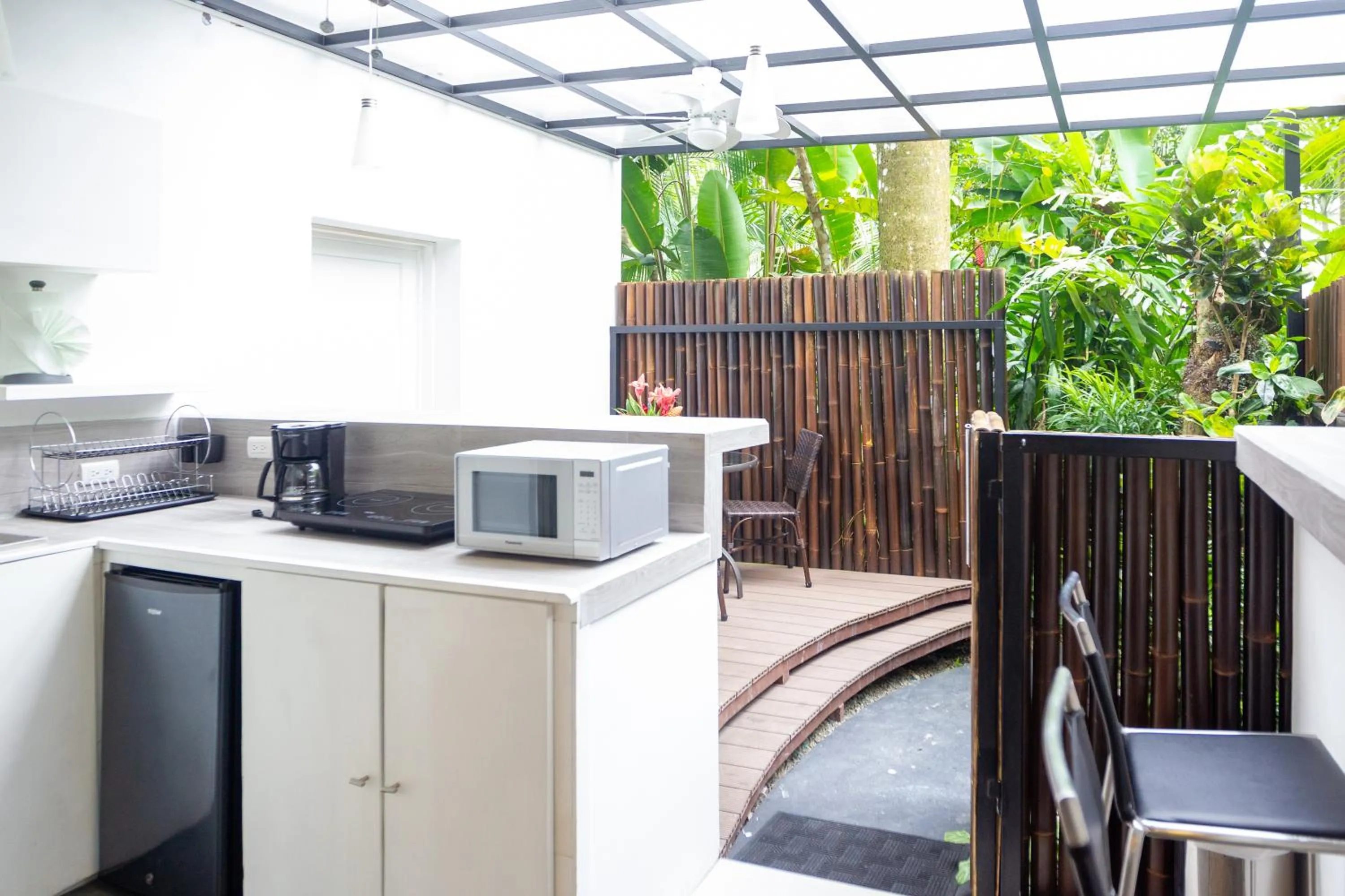 Dining area in La Vela Boutique Hotel