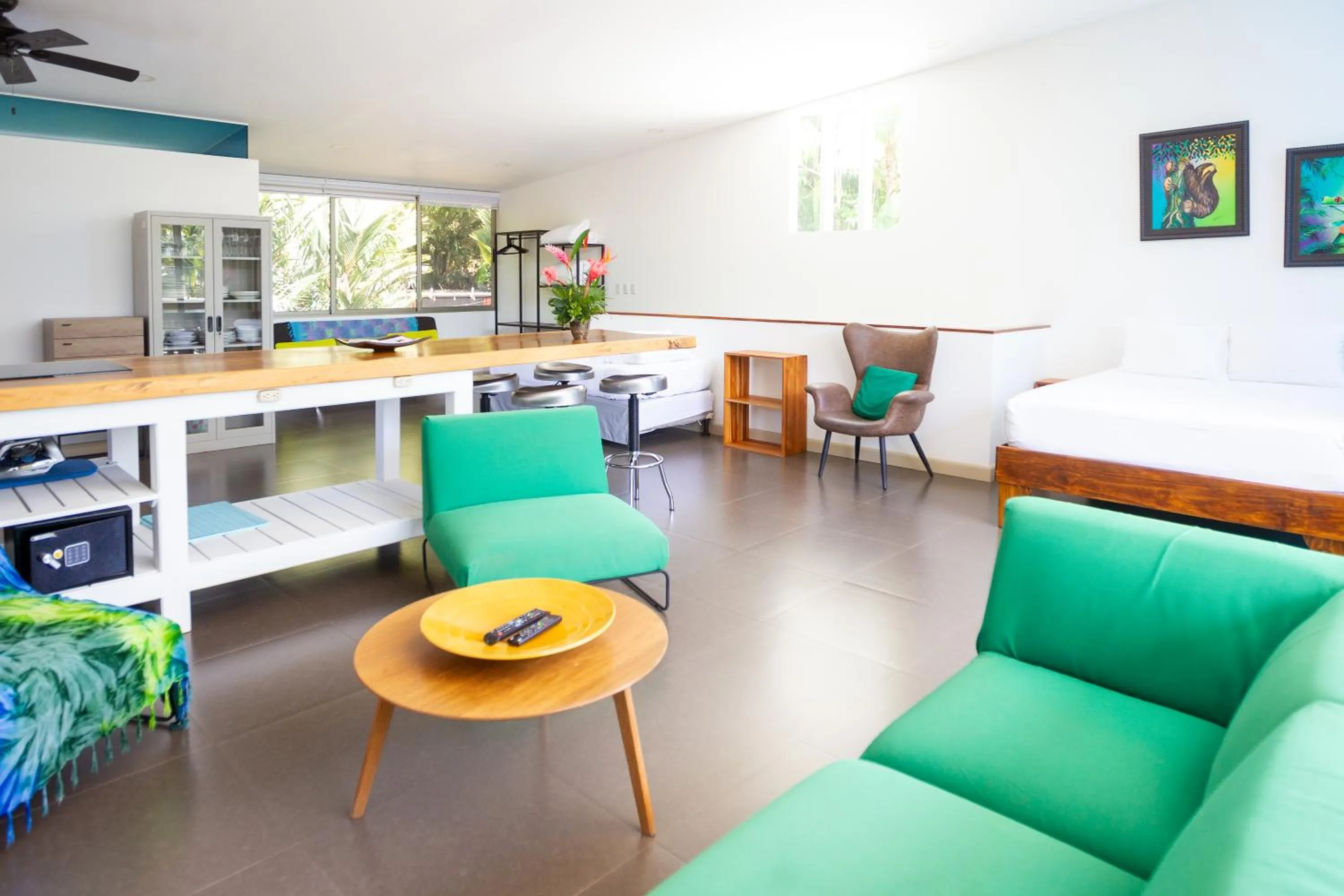 Living room in La Vela Boutique Hotel