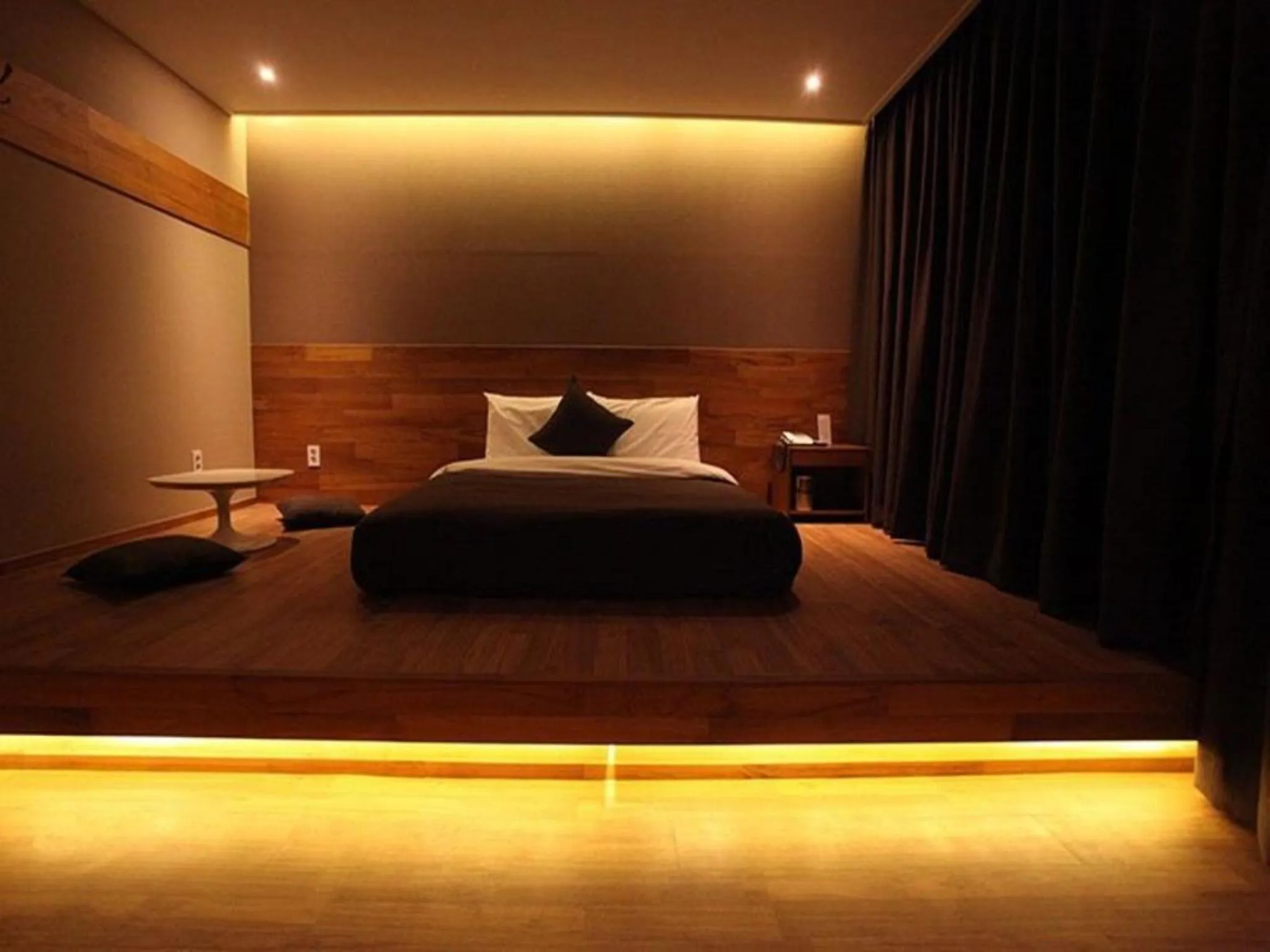 Bedroom, Bed in Hotel Rich