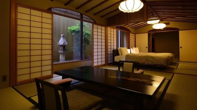 Seating Area in Atami Sekitei