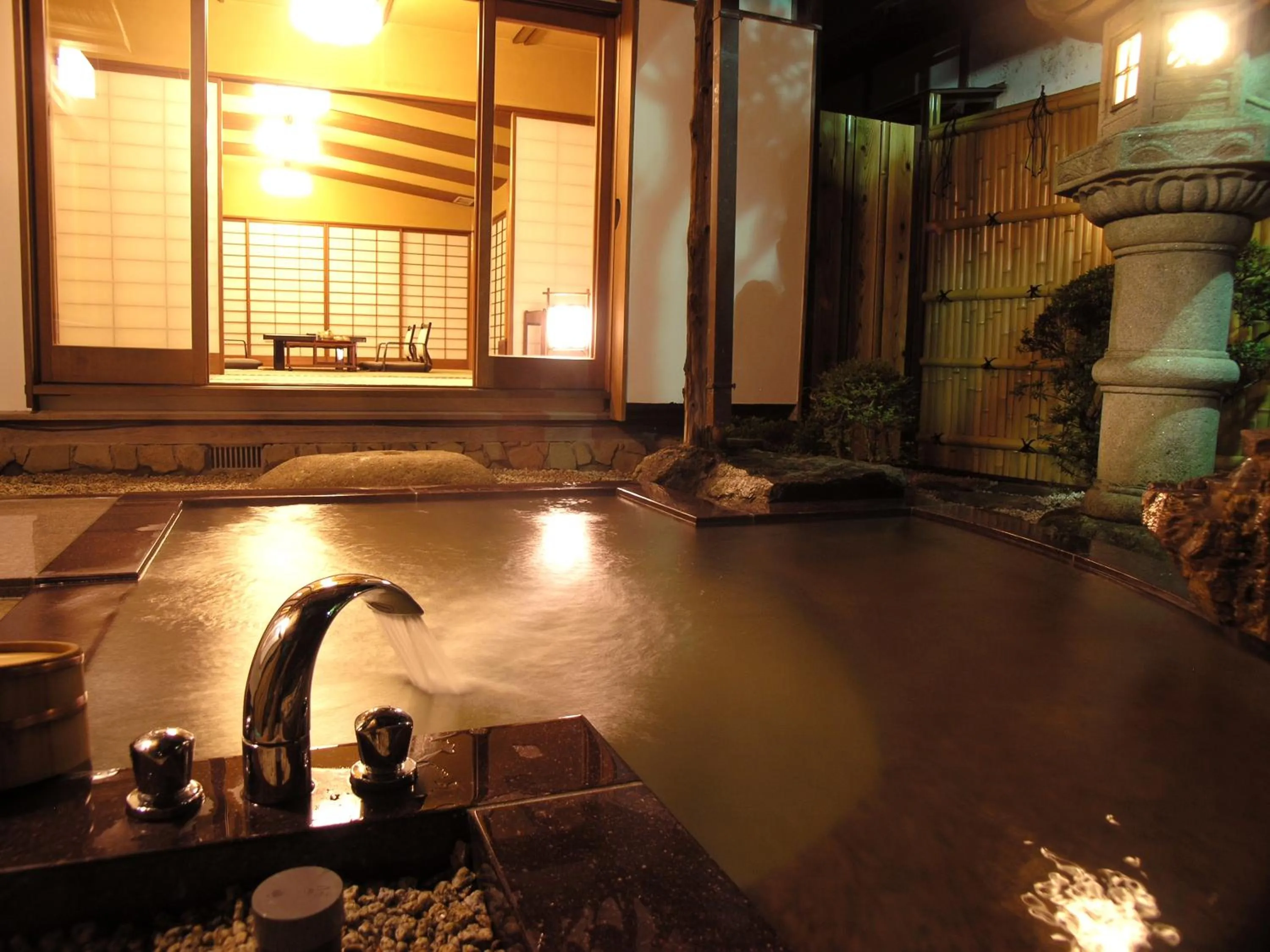 Hot Spring Bath, Swimming Pool in Atami Sekitei