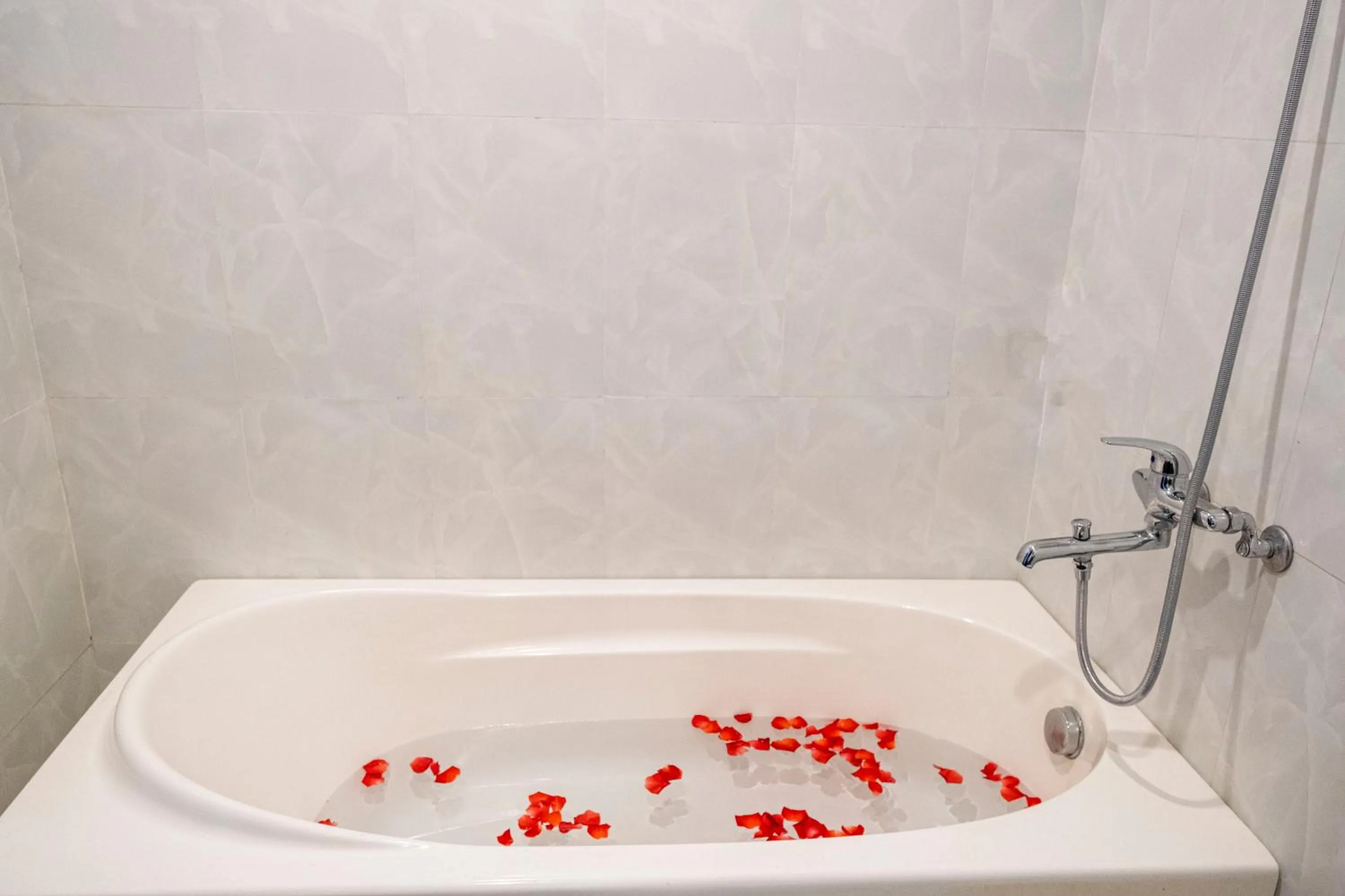 Bathroom in Tay Bac Hotel Da Nang