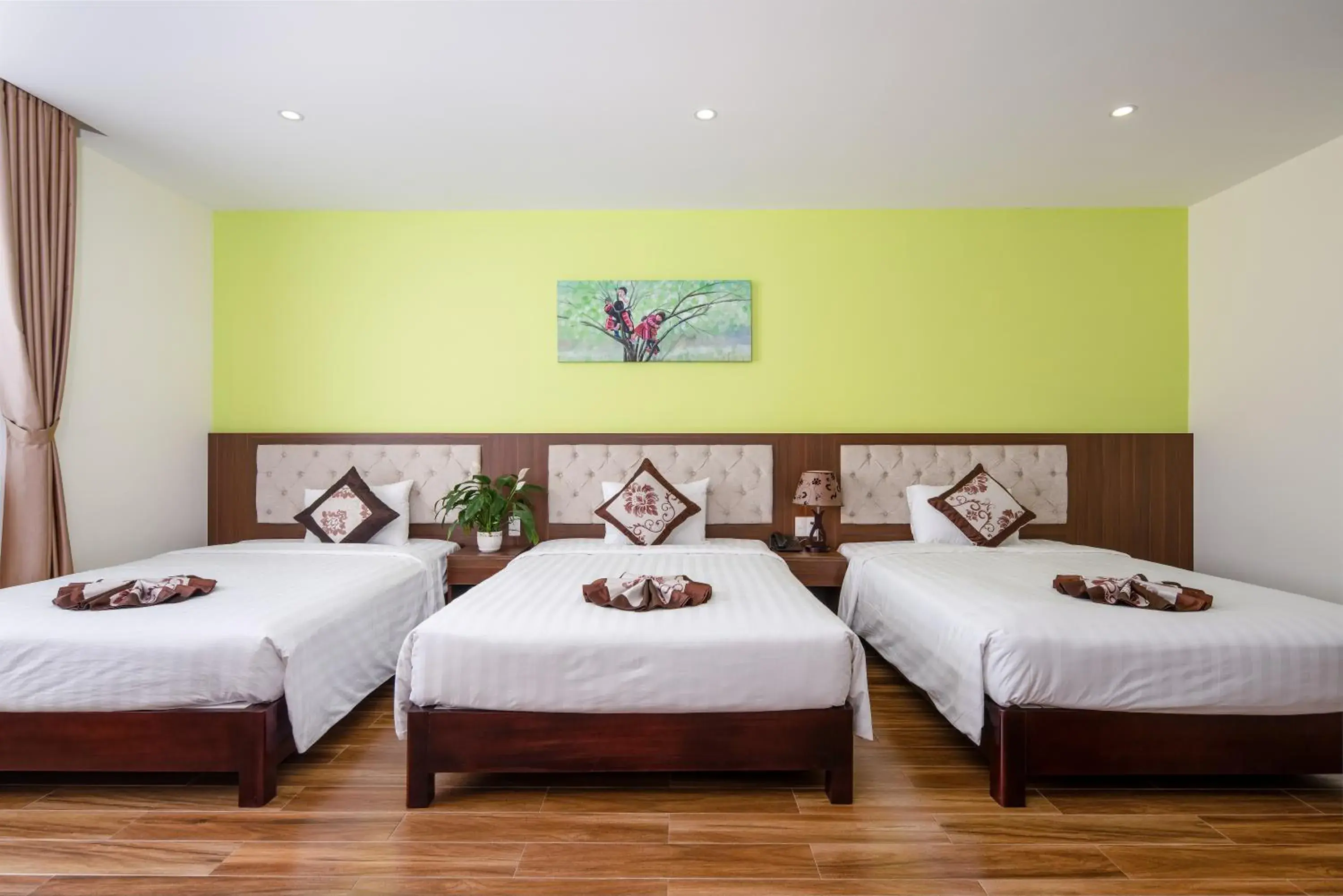 Photo of the whole room, Bed in Tay Bac Hotel Da Nang Photo of the whole room, Bed in Tay Bac Hotel Da Nang