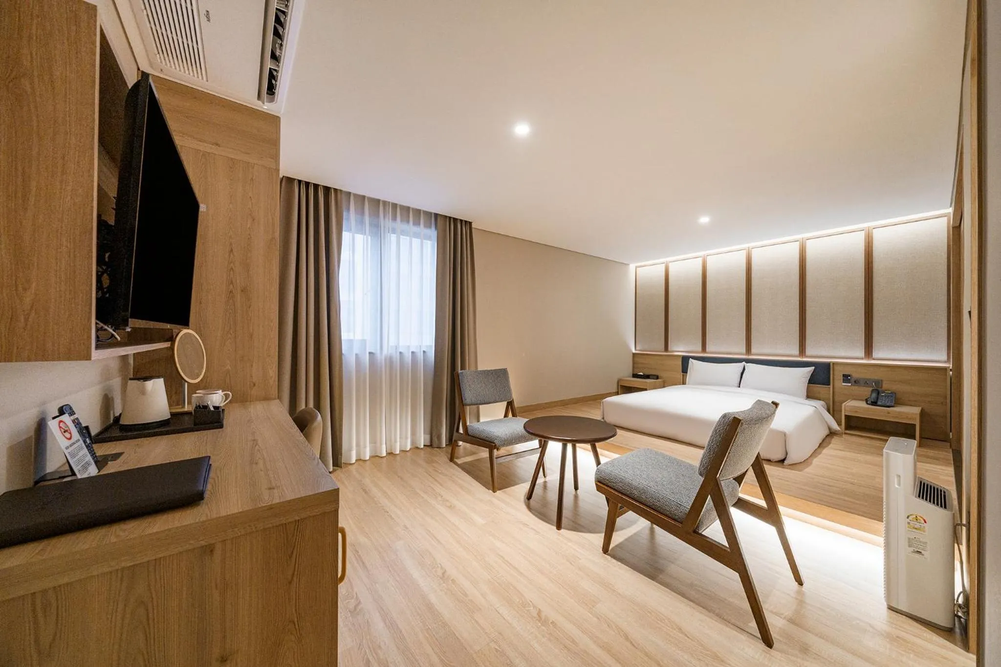 Living room, Bed in Hotel Foret The Spa