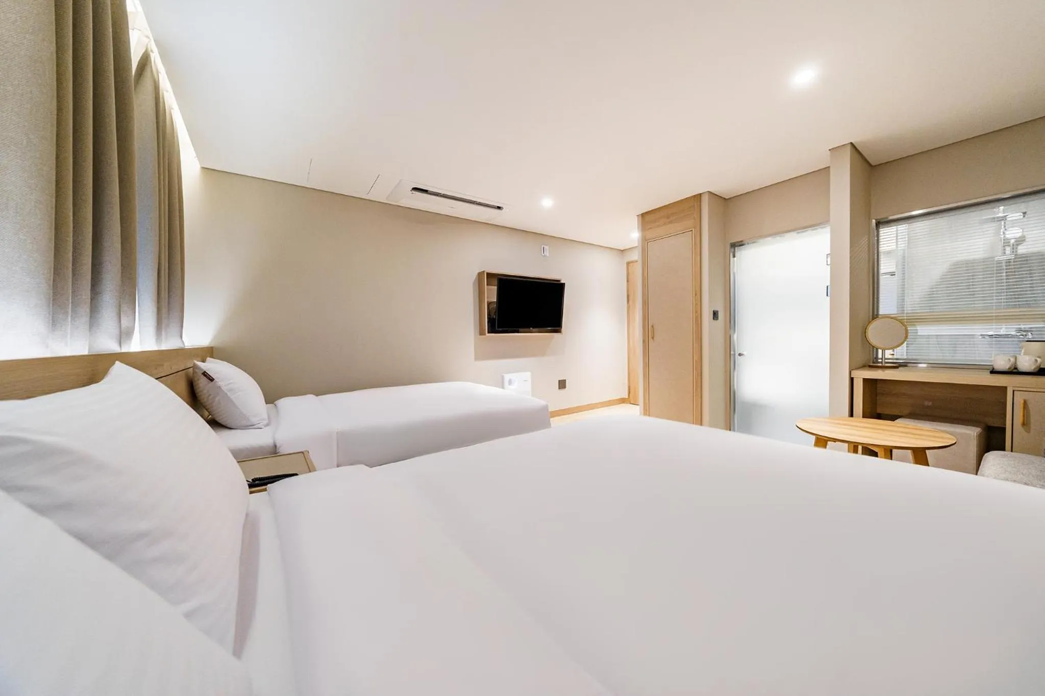 Bed in Hotel Foret The Spa