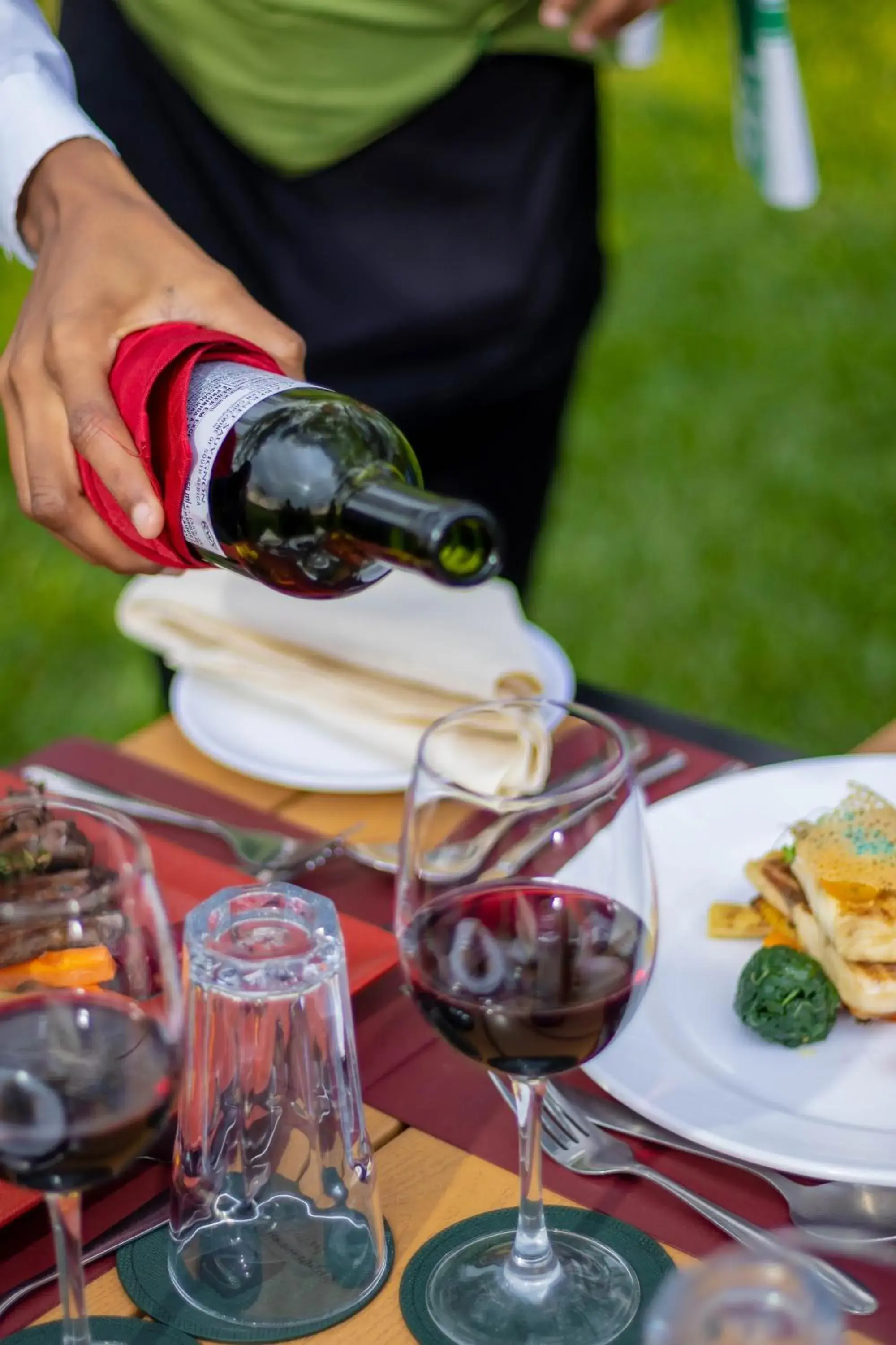 Restaurant/places to eat in Lake Naivasha Resort Restaurant/places to eat in Lake Naivasha Resort