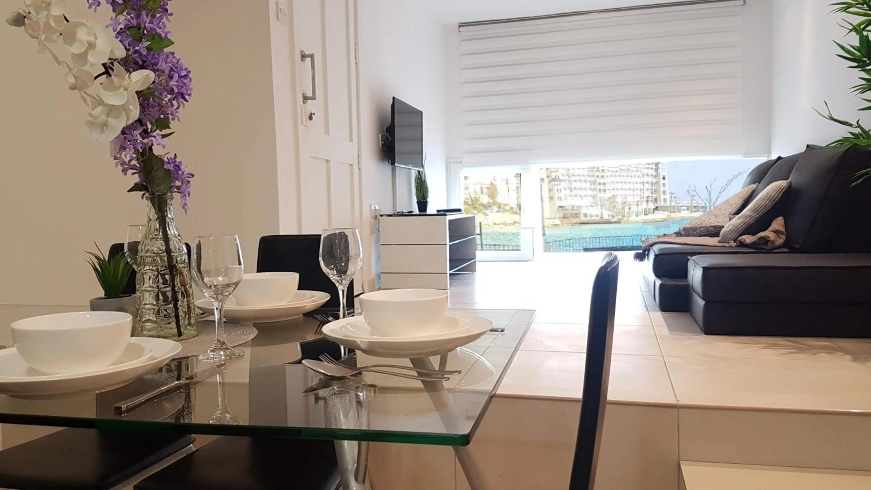 Spinola Seafront Apartment