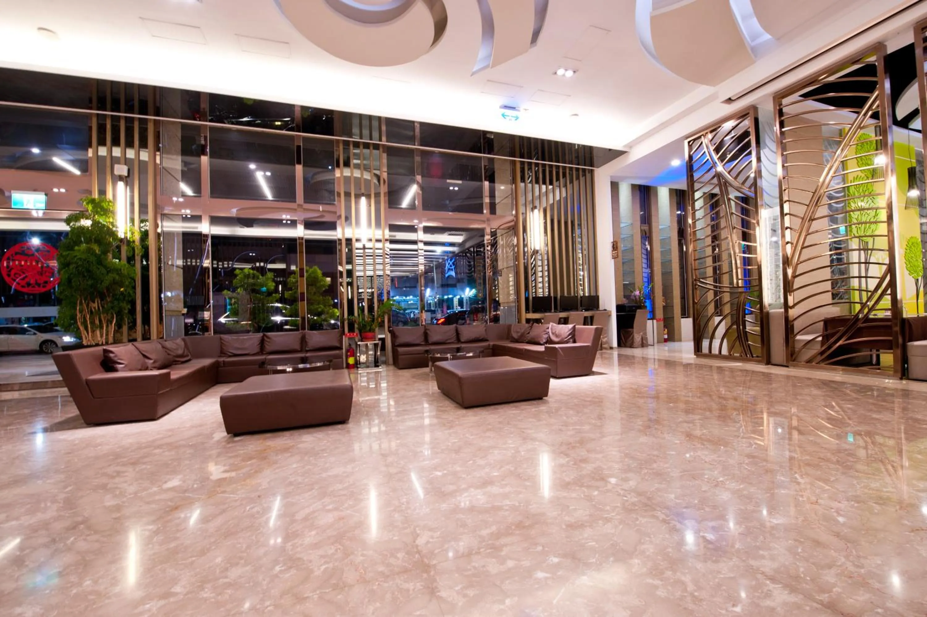 Lobby or reception in Tsun Huang Hotel