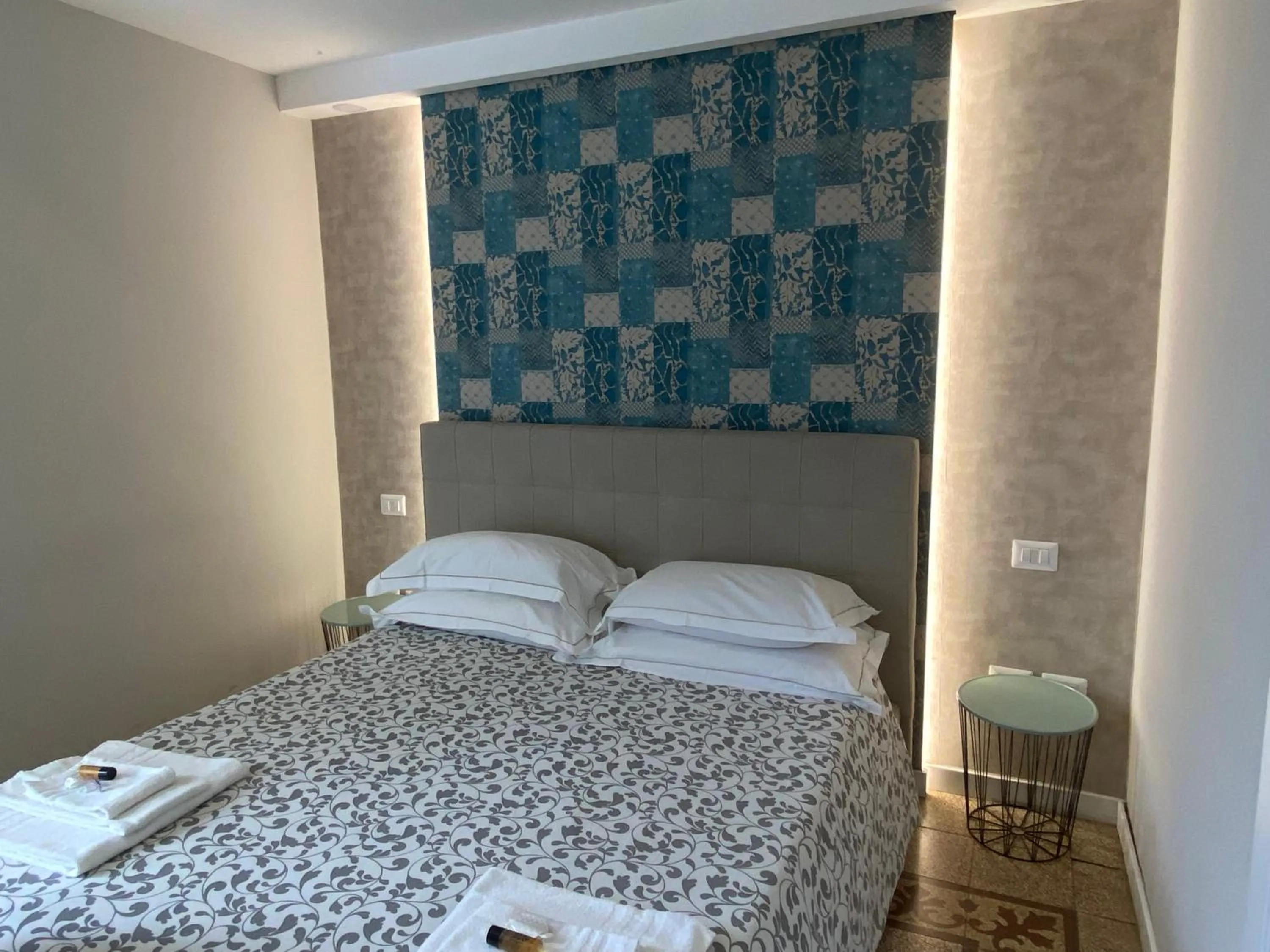 Photo of the whole room, Bed in B&B Suite Cutelli