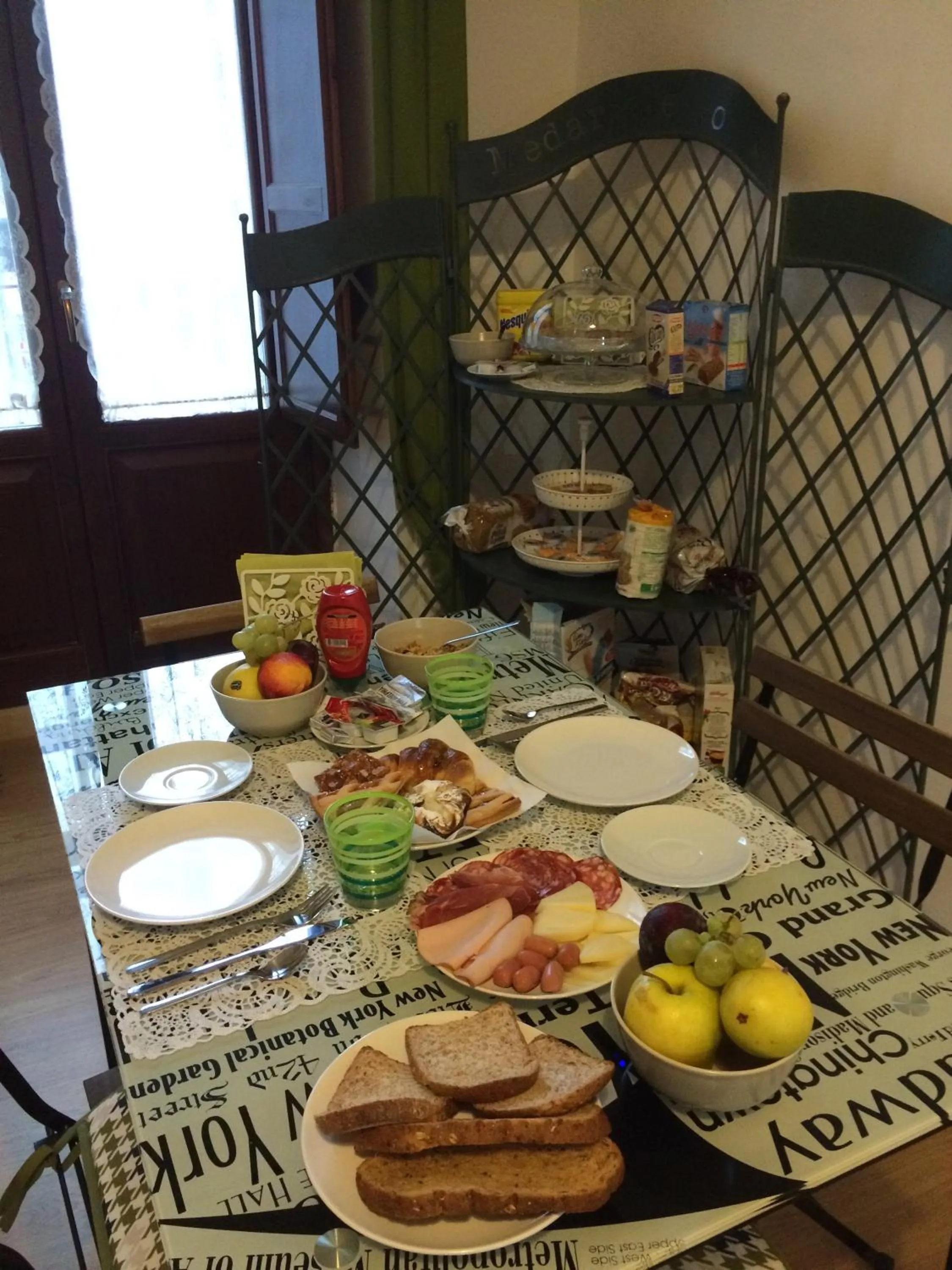 Breakfast in B&B Suite Cutelli