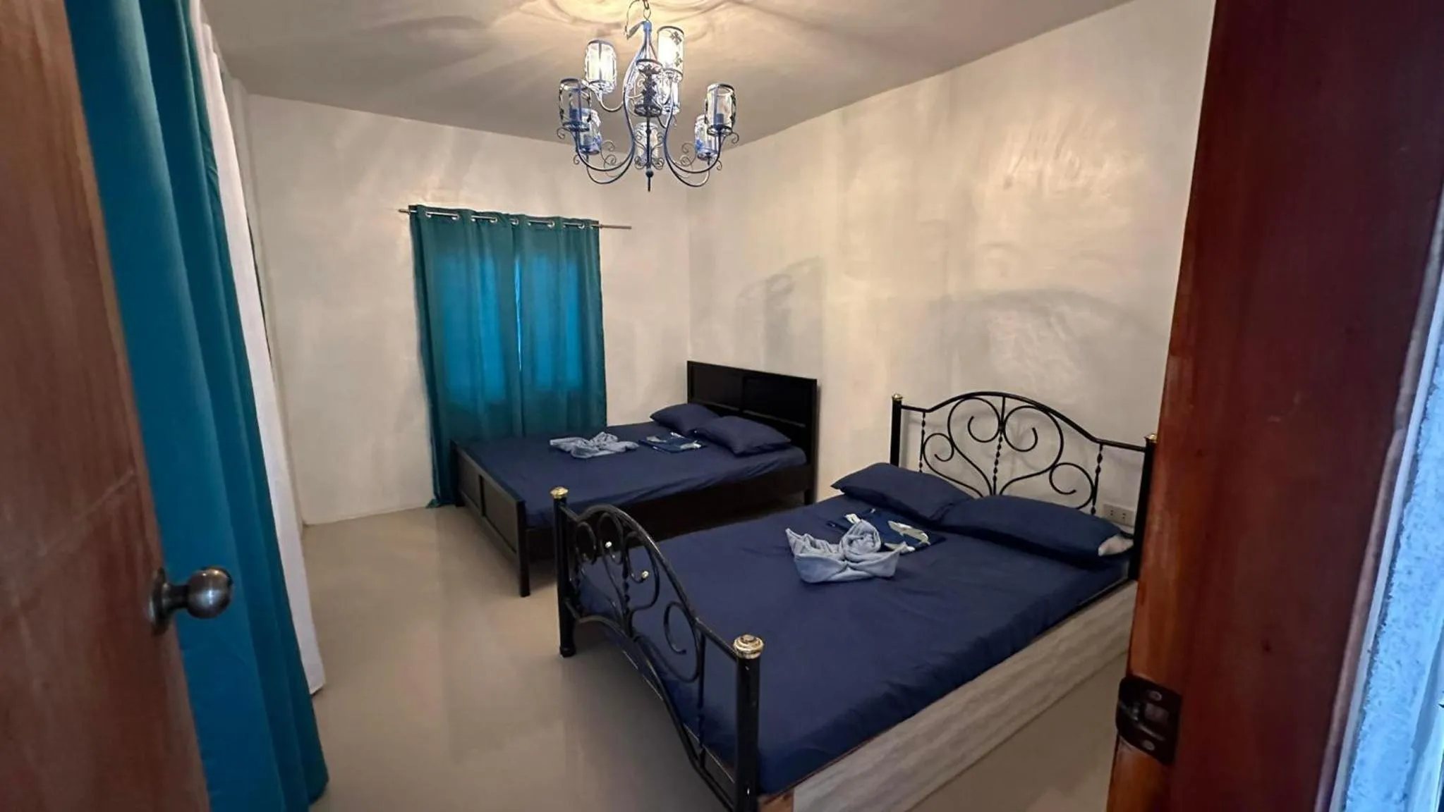 Bed in Acuaverde Beach Resort & Hotel Inc.