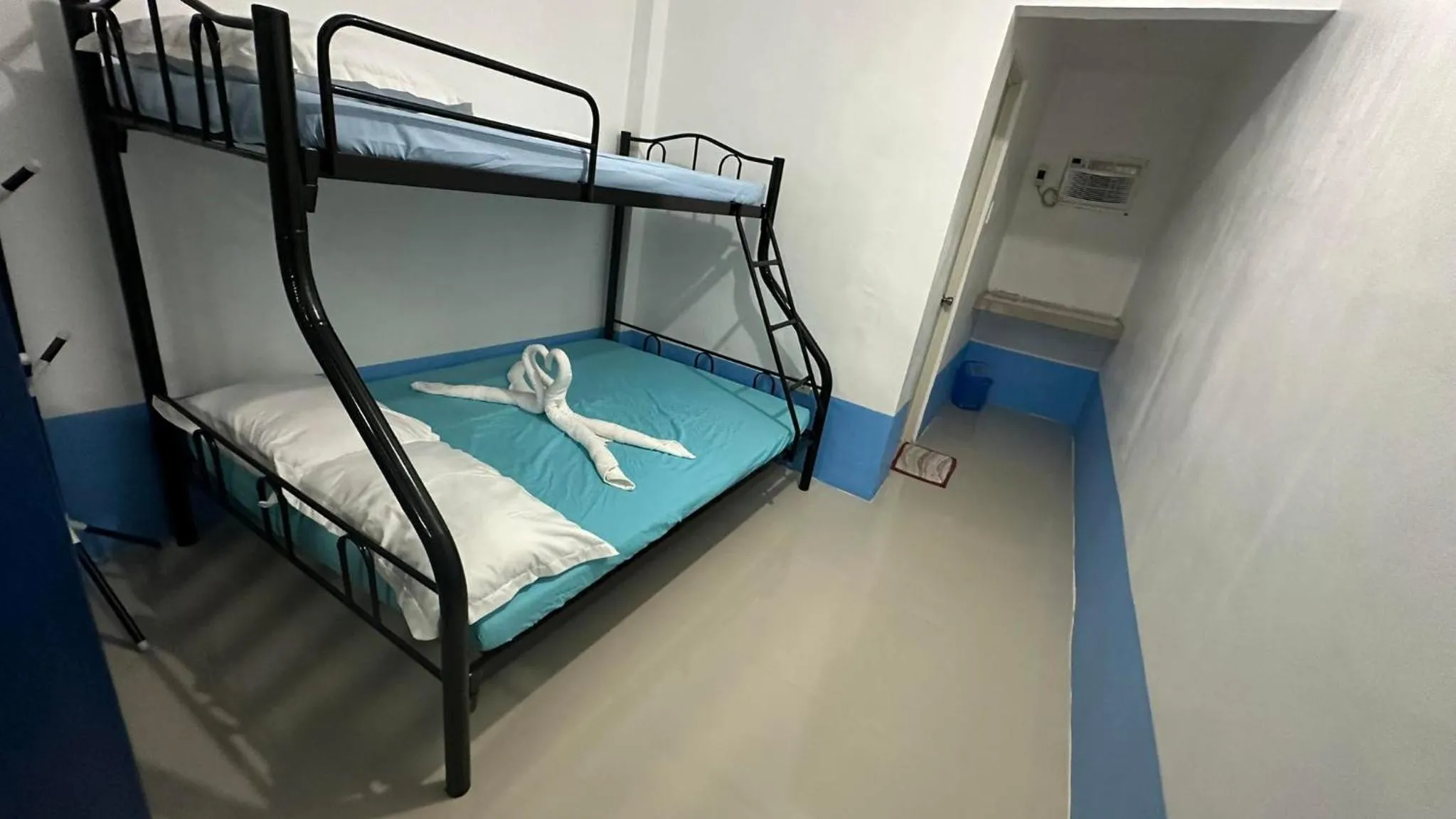 Bed in Acuaverde Beach Resort & Hotel Inc.