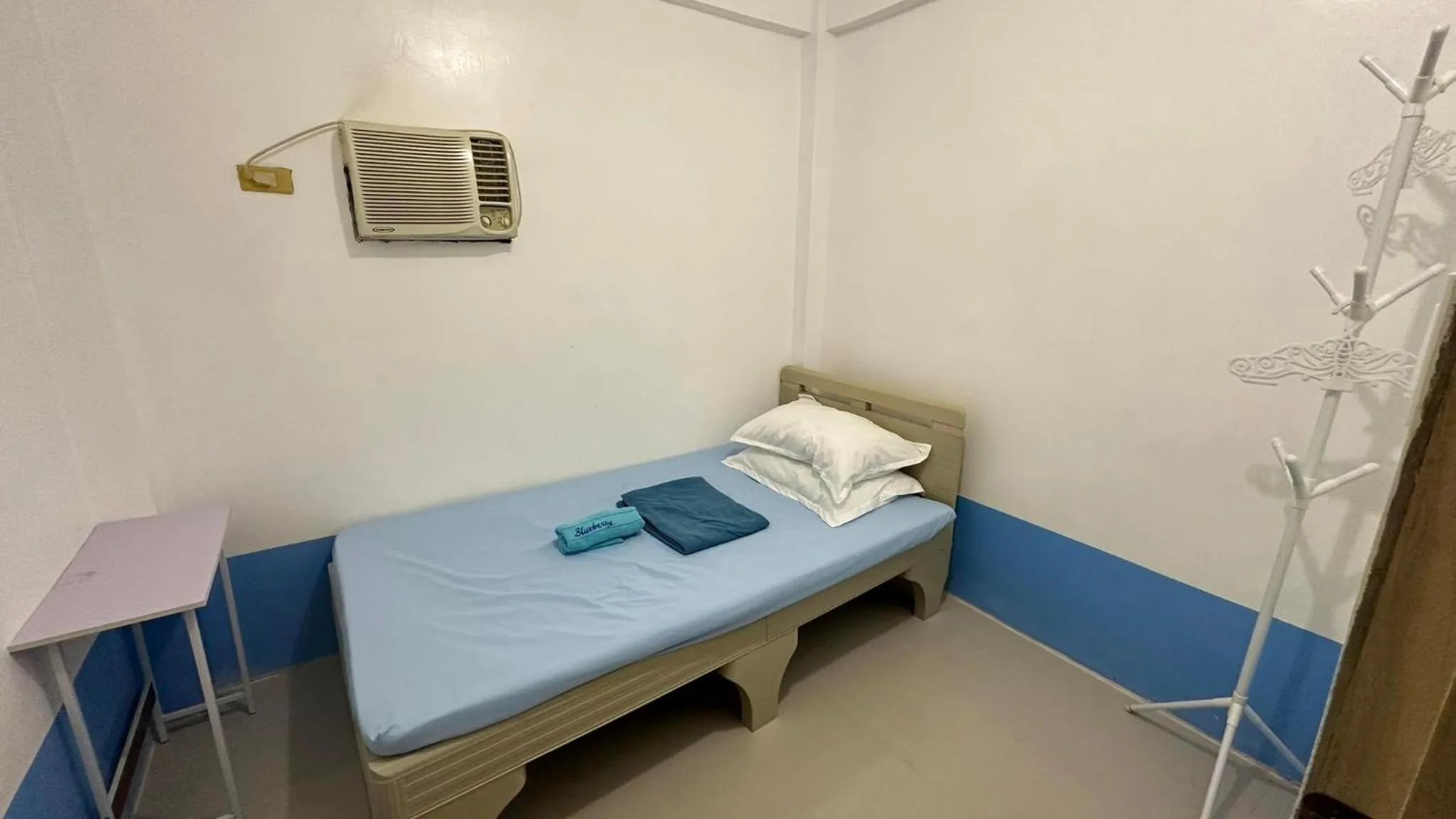 Bed in Acuaverde Beach Resort & Hotel Inc.