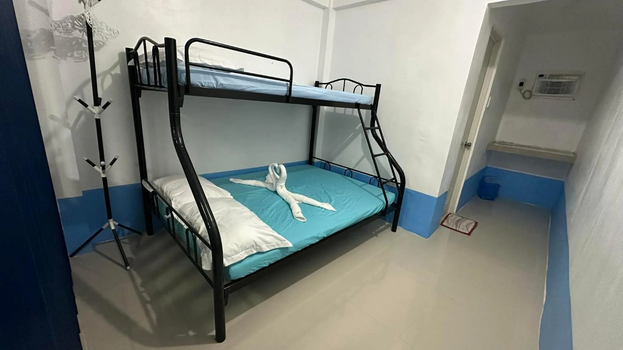 Bed in Acuaverde Beach Resort & Hotel Inc.