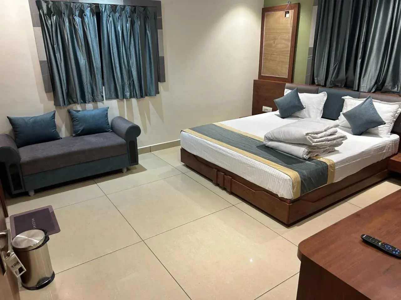 Bedroom, Bed in Hotel Omkareshwar Inn Bedroom, Bed in Hotel Omkareshwar Inn