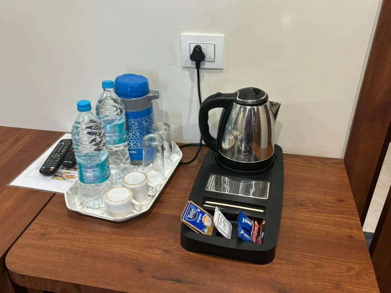 Coffee/tea facilities in Hotel Omkareshwar Inn