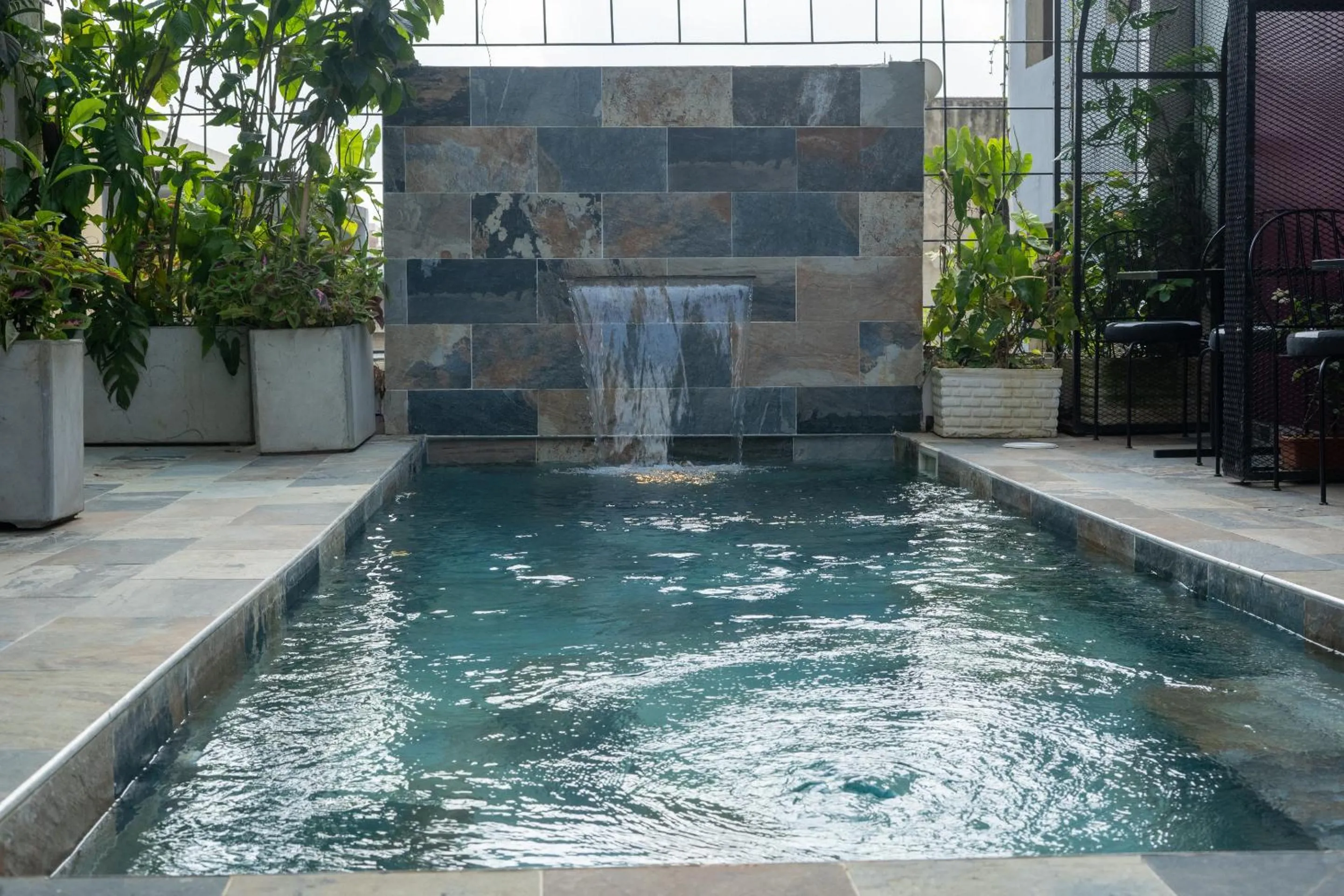 Pool view in The Six