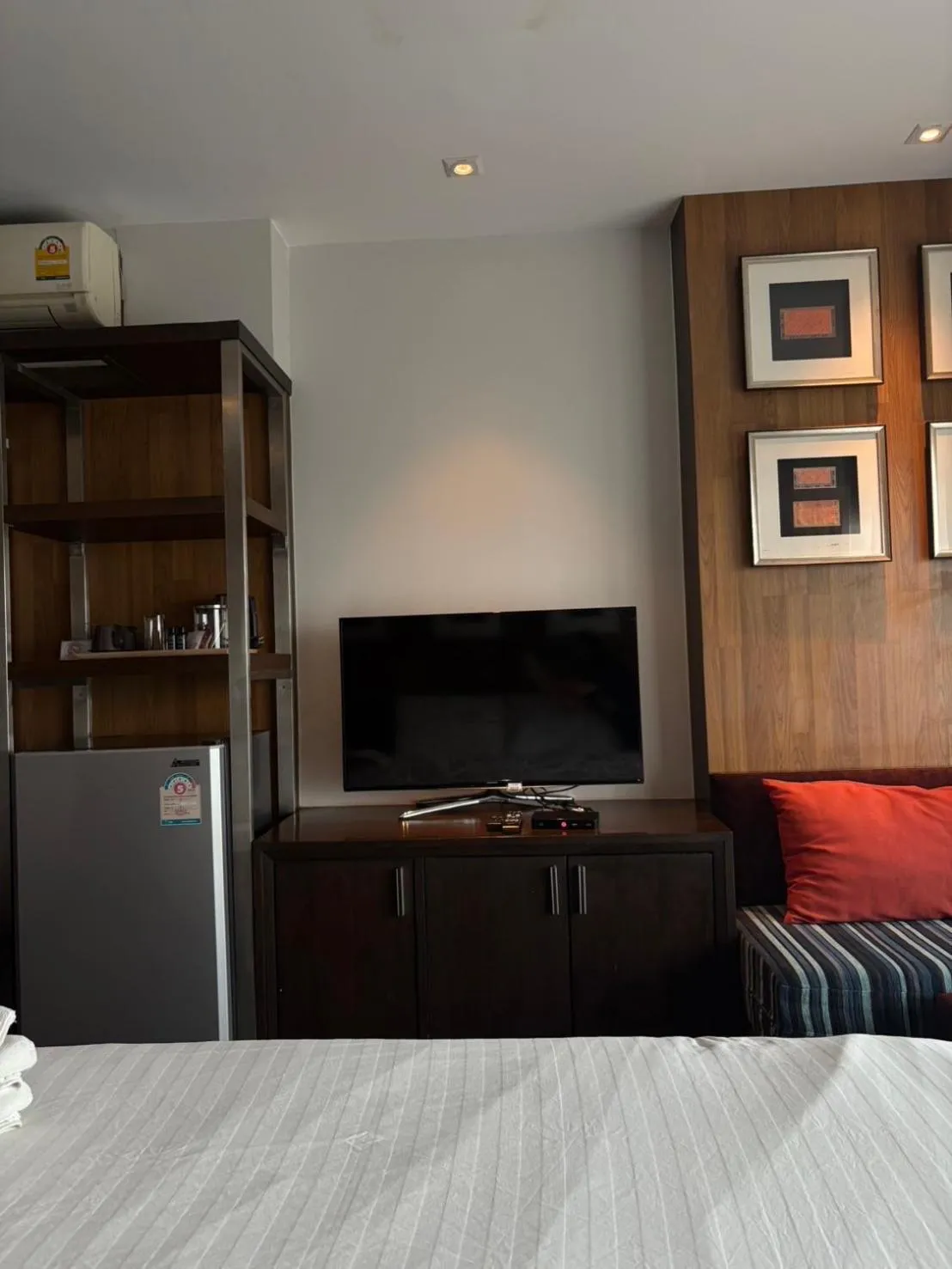 Bed in Huern Nana Jomsawan