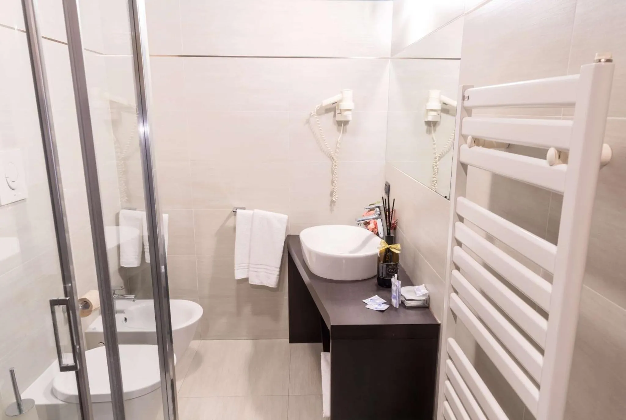 Shower in Ferrari Hotel