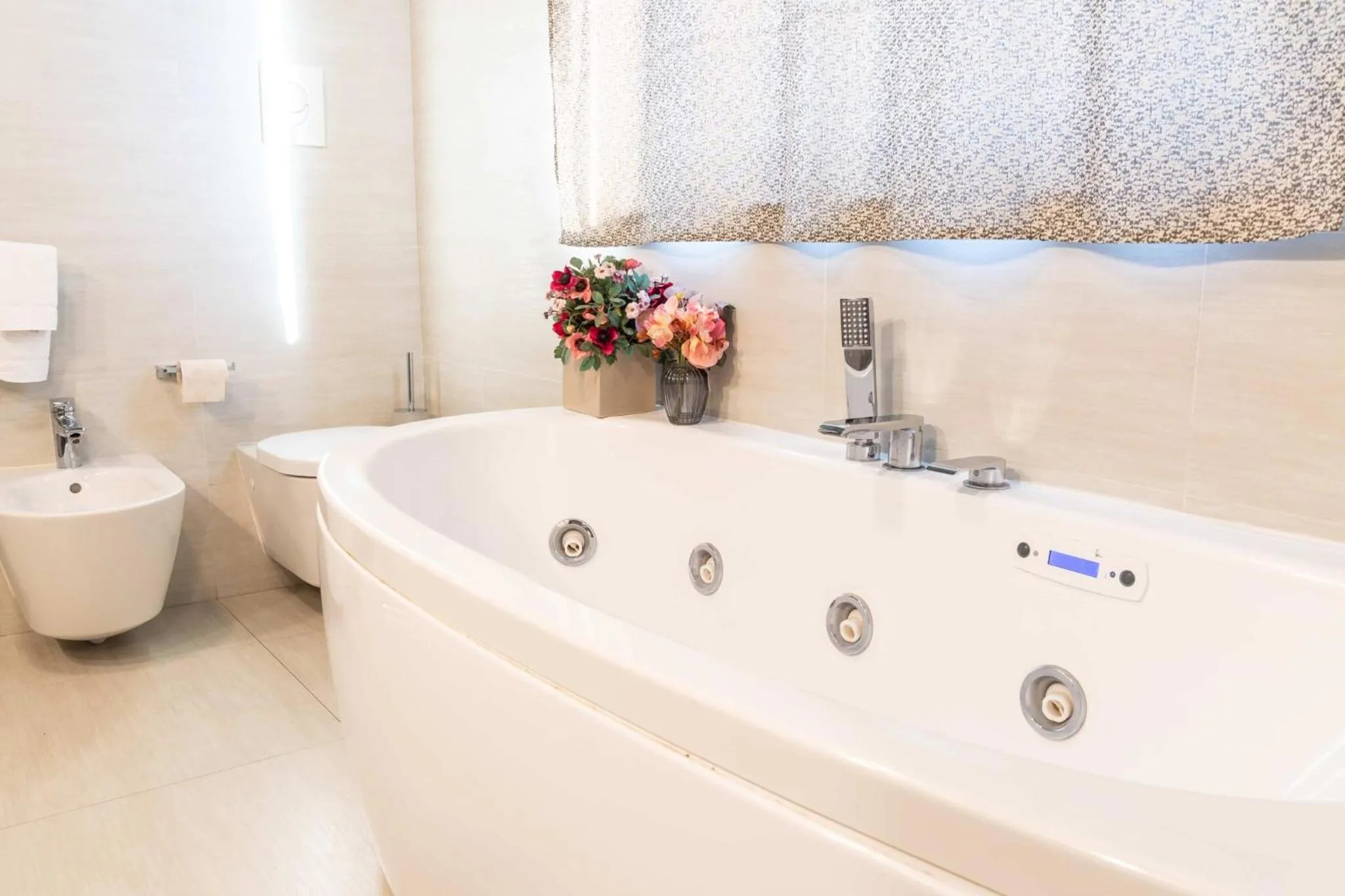 Hot Tub in Ferrari Hotel