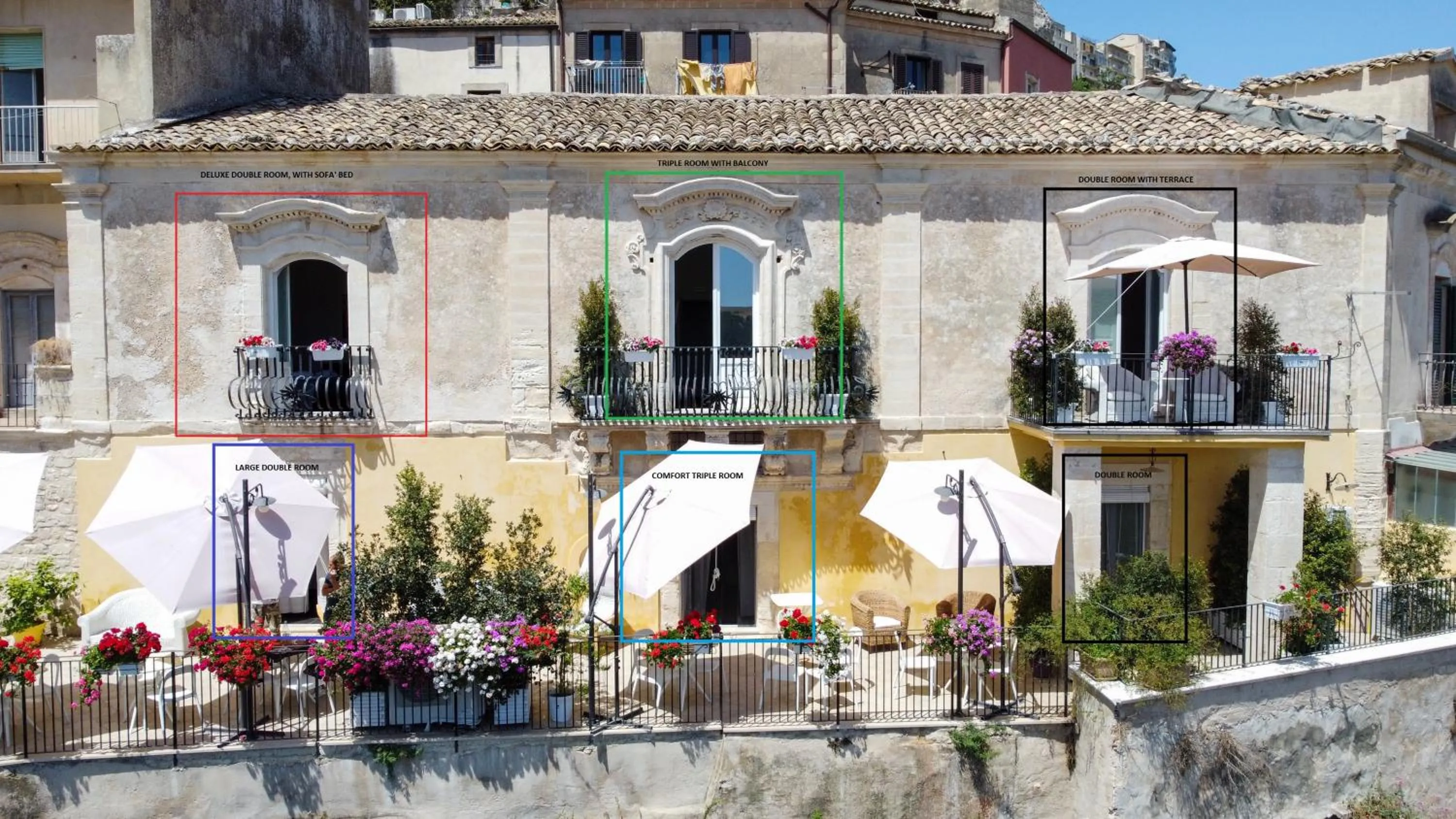 Property building in Bed and Breakfast Terra del Sole Ibla