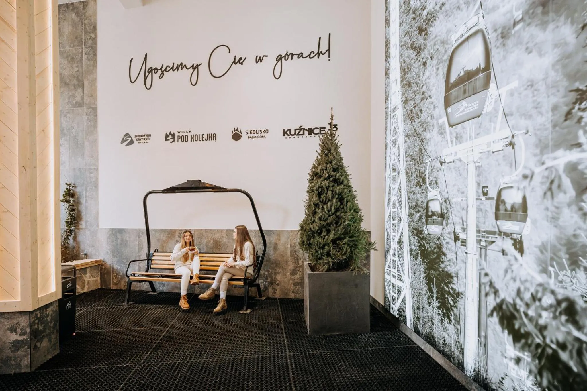 Seating area in Hotel Jaworzyna Krynicka