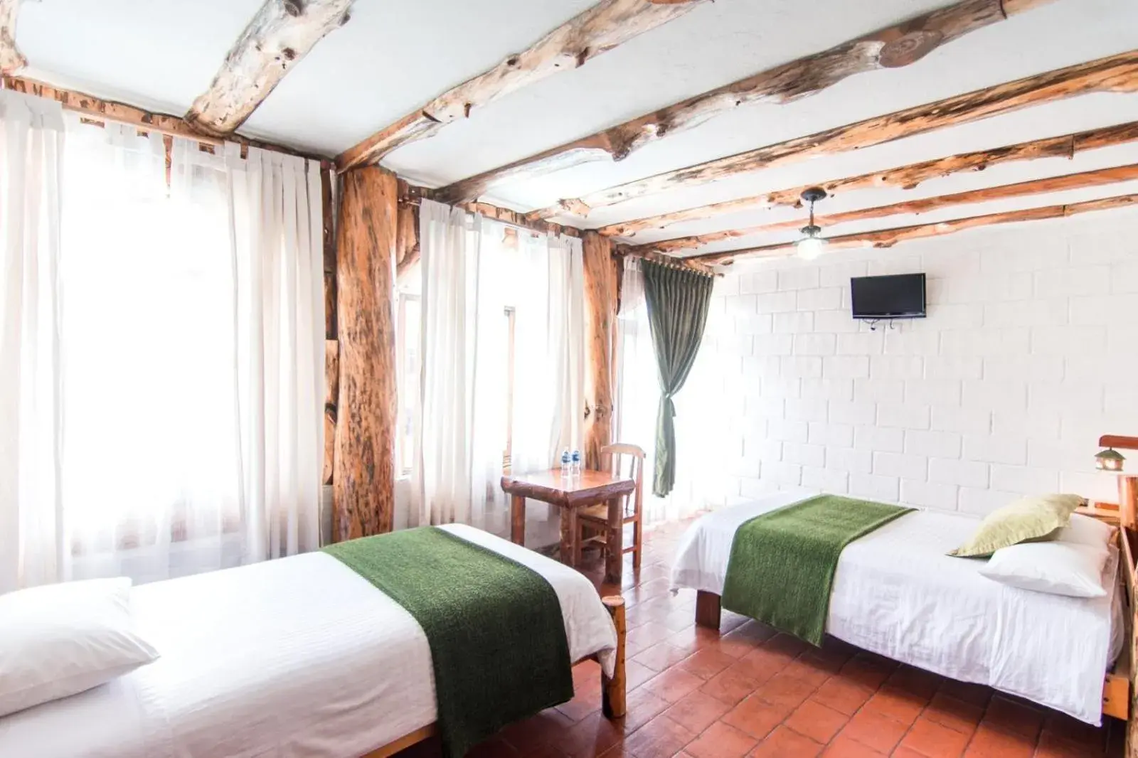 Twin Room - single occupancy in EL DESCANSO DEL TORO HOSTERIA-SPA Twin Room - single occupancy in EL DESCANSO DEL TORO HOSTERIA-SPA