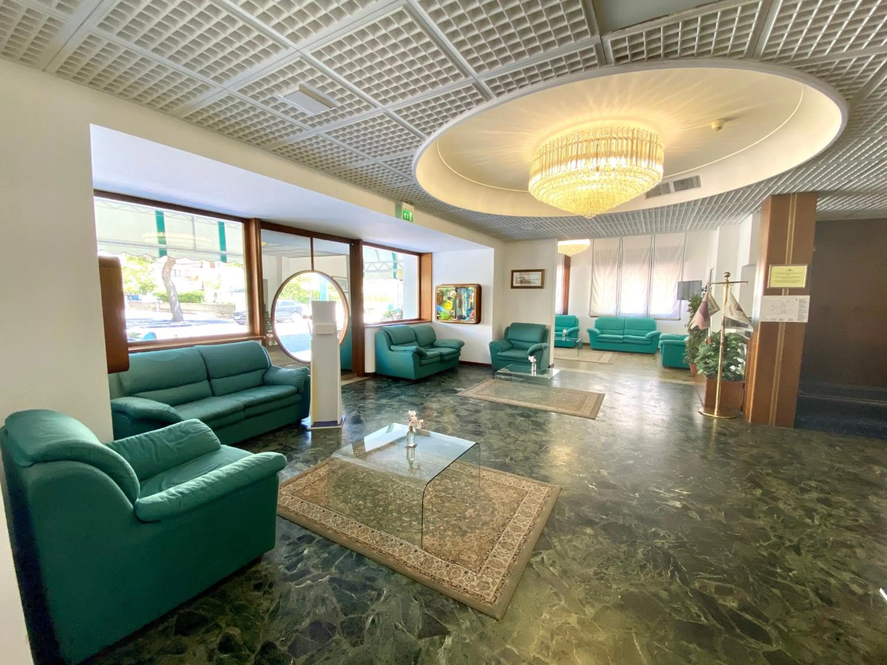 Area and facilities in Hotel Florida