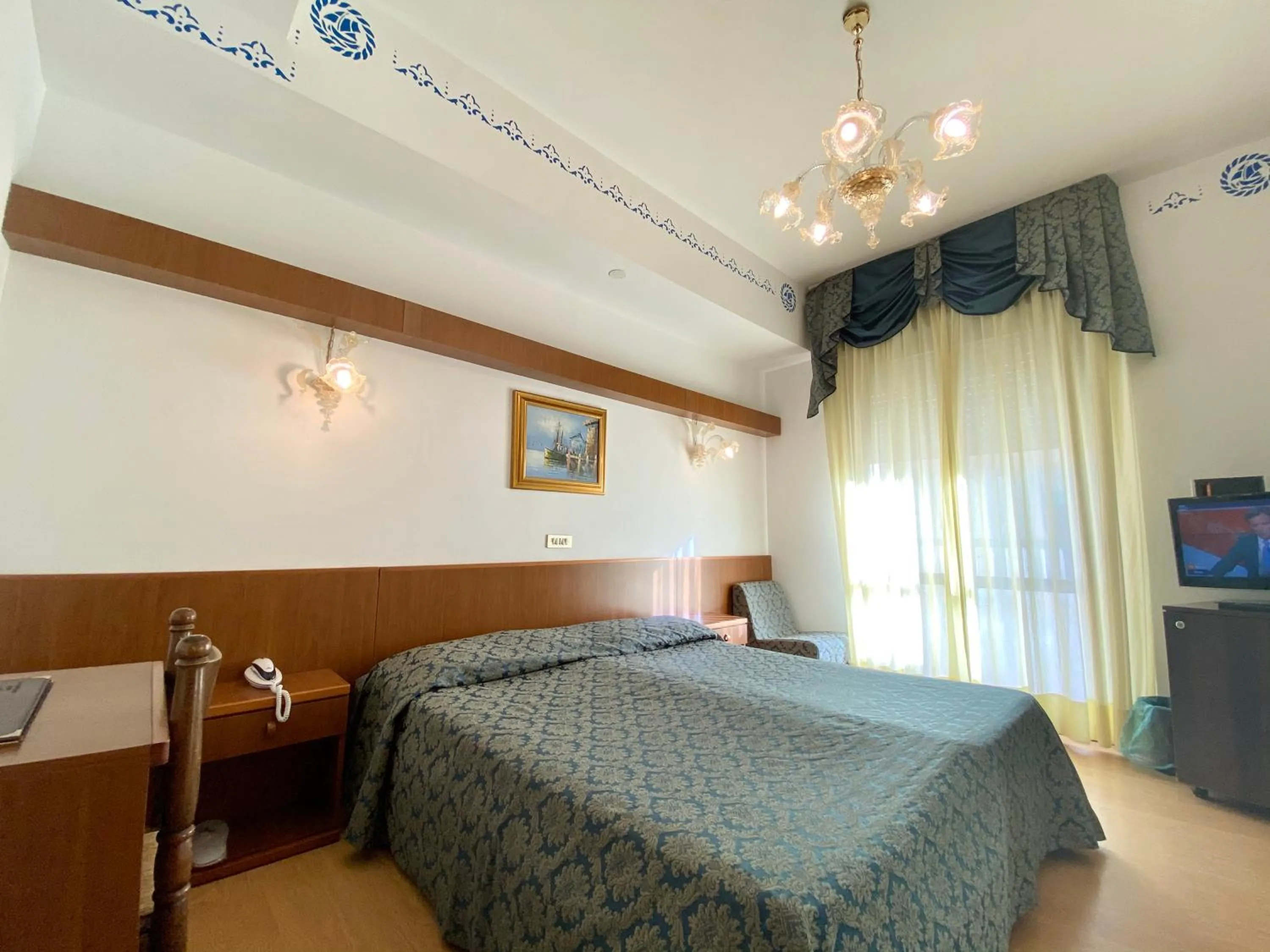 Photo of the whole room in Hotel Florida