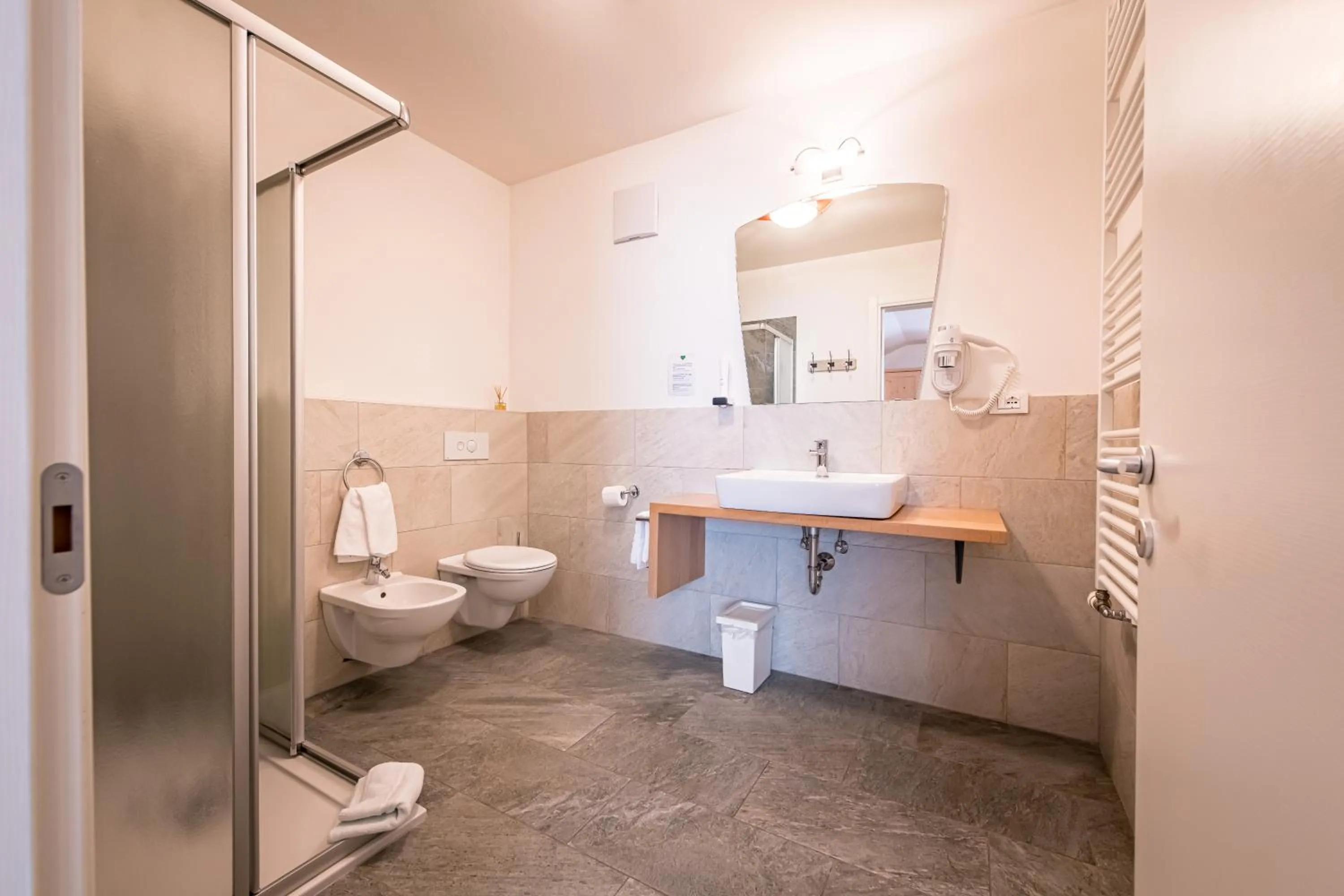 Shower in Am Schloss Guest House