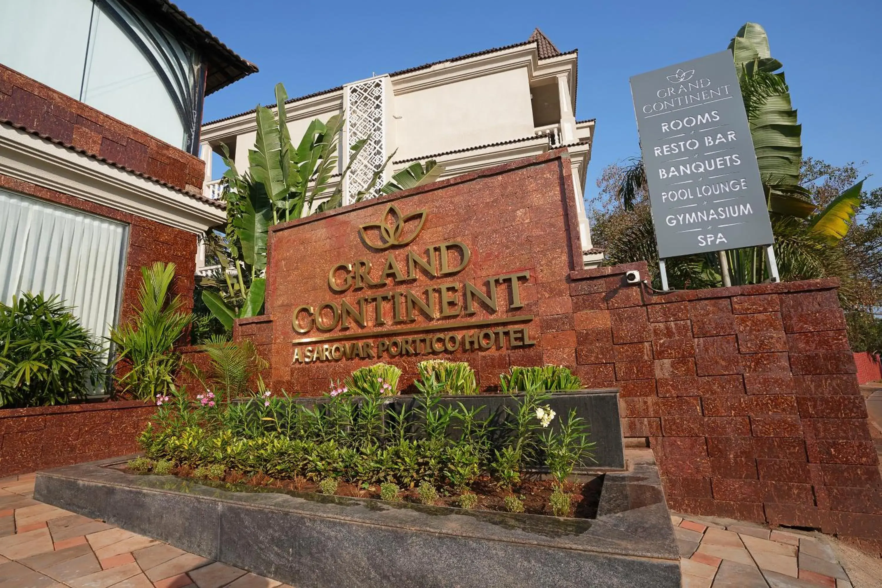 Property building in Grand Continent Anjuna A Sarovar Portico Affiliate Hotel Property building in Grand Continent Anjuna A Sarovar Portico Affiliate Hotel