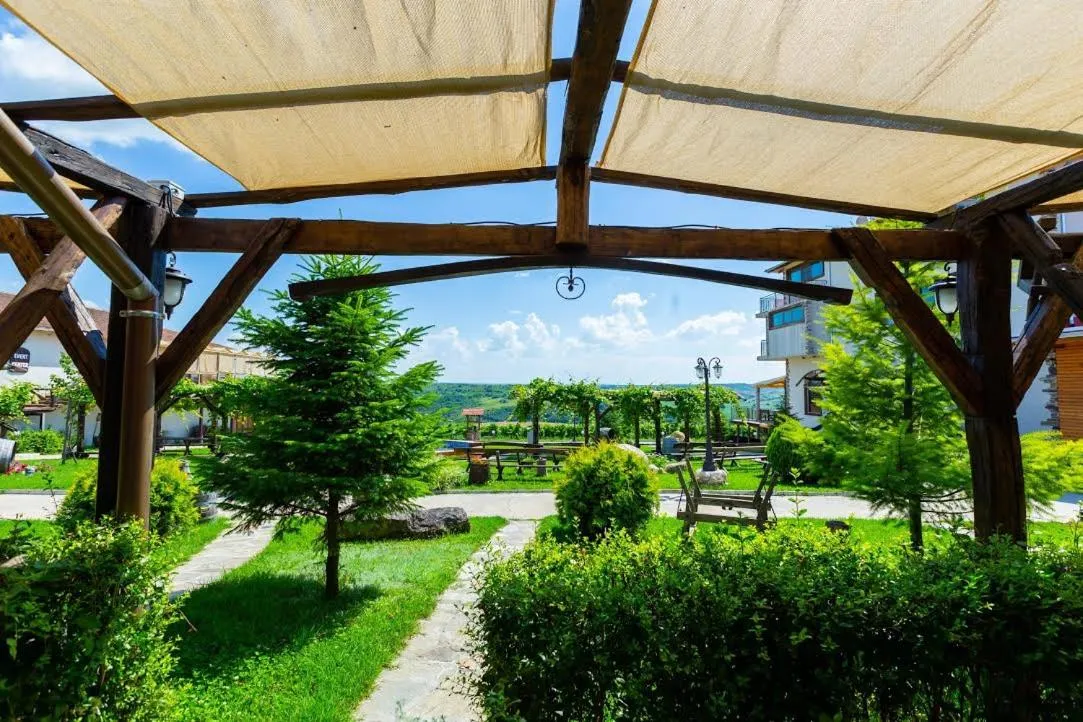 Seven Generations Winery Hotel