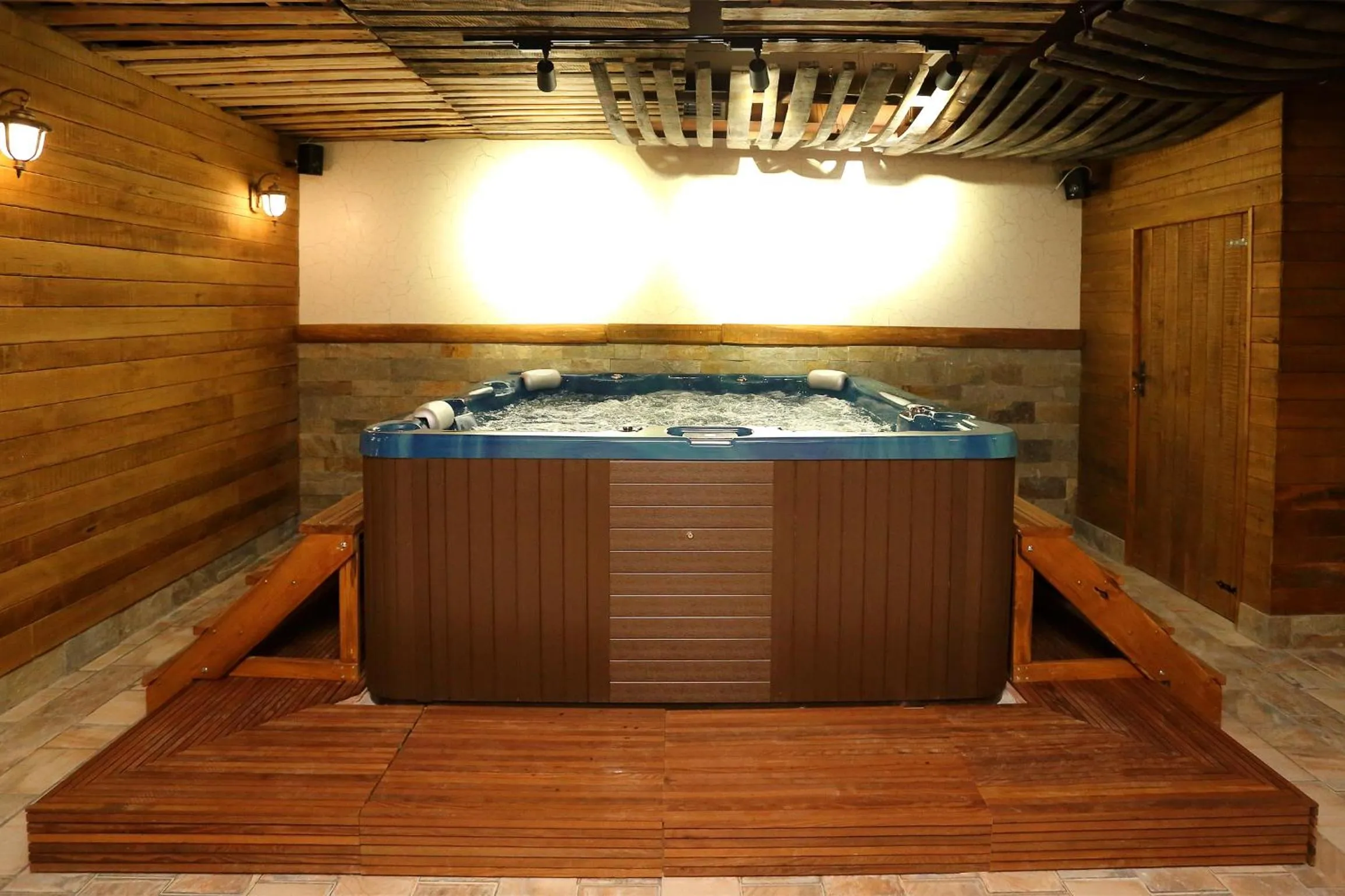 Hot Tub in Seven Generations Winery Hotel