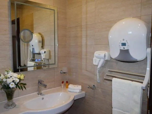 Seven Generations Winery Hotel