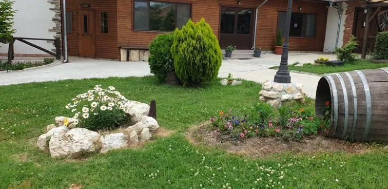 Seven Generations Winery Hotel