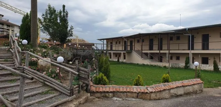 Seven Generations Winery Hotel