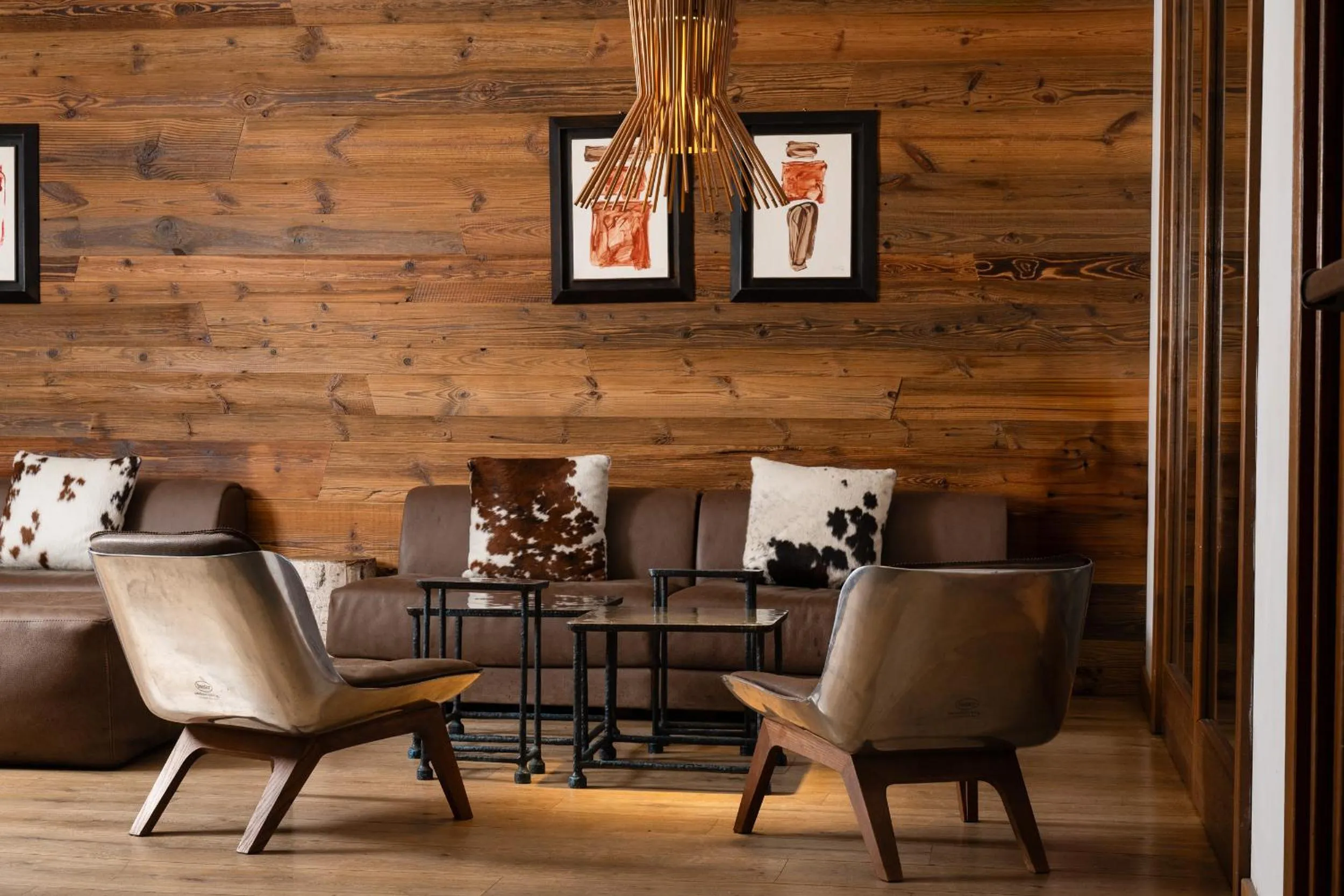 Living room in Montana Lodge & Spa, by R Collection Hotels