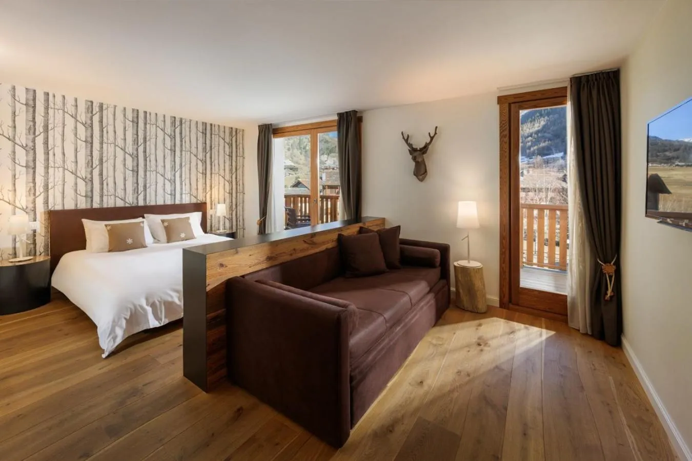 Bedroom, Bed in Montana Lodge & Spa, by R Collection Hotels