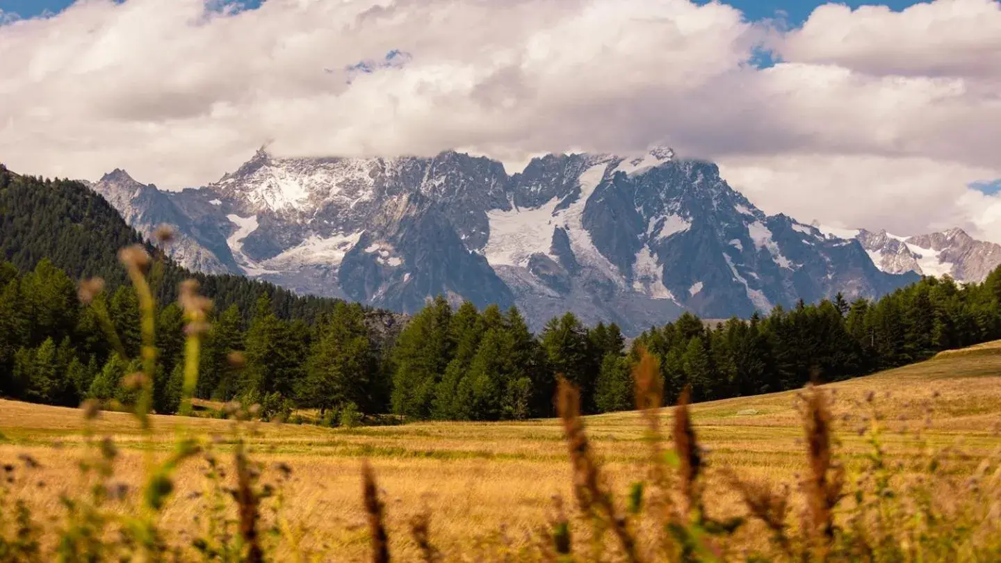 Mountain view in Montana Lodge & Spa, by R Collection Hotels Mountain view in Montana Lodge & Spa, by R Collection Hotels