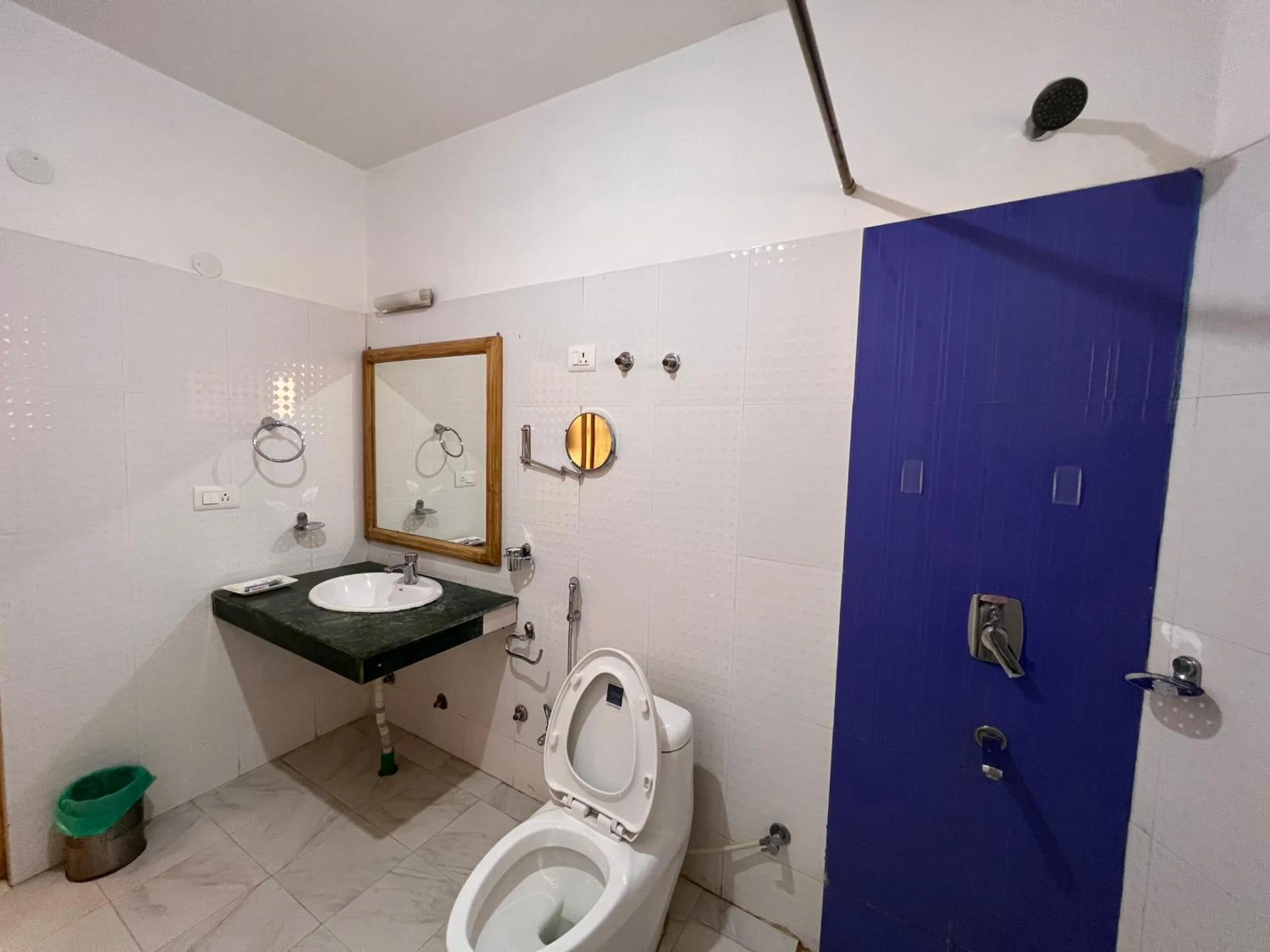 Hotel New Glacier View