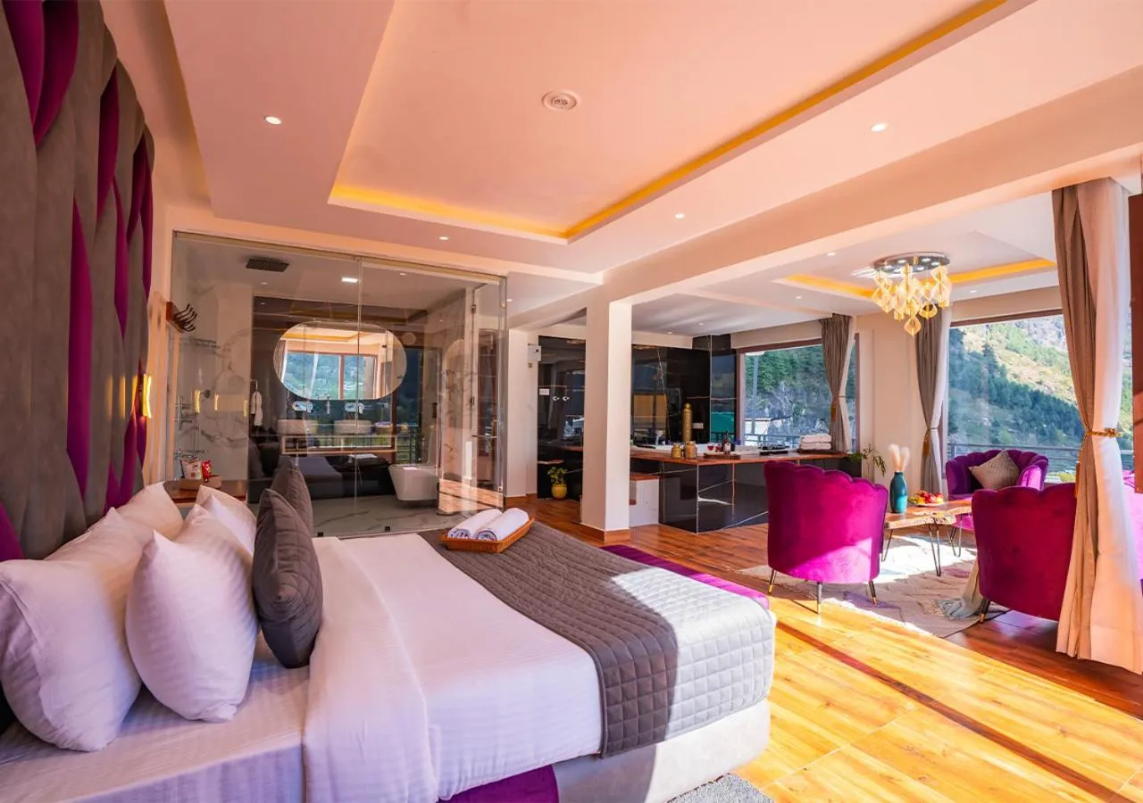 Photo of the whole room in Moustache Manali