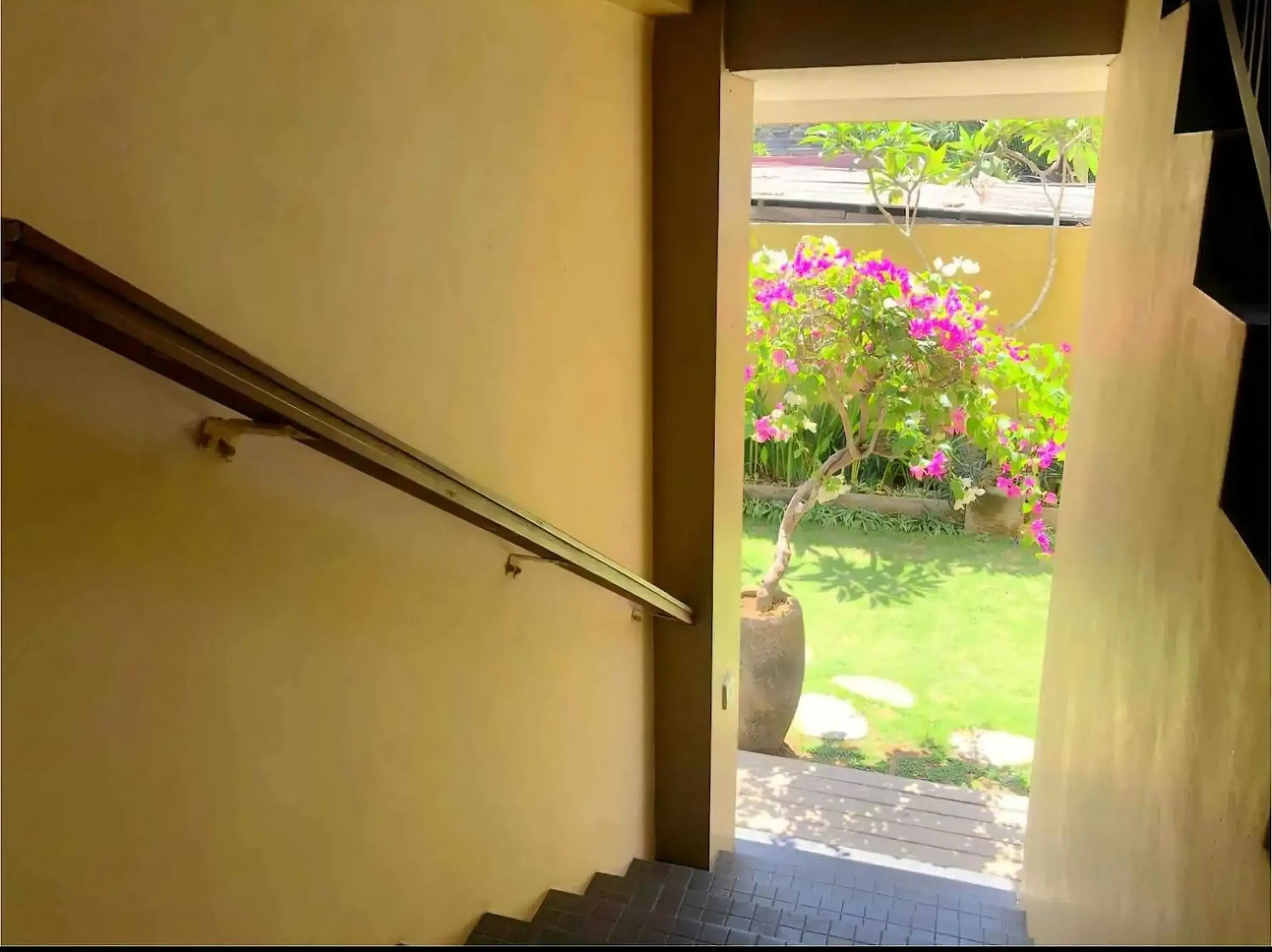 Patio in Bukawa Lodge Jimbaran Patio in Bukawa Lodge Jimbaran