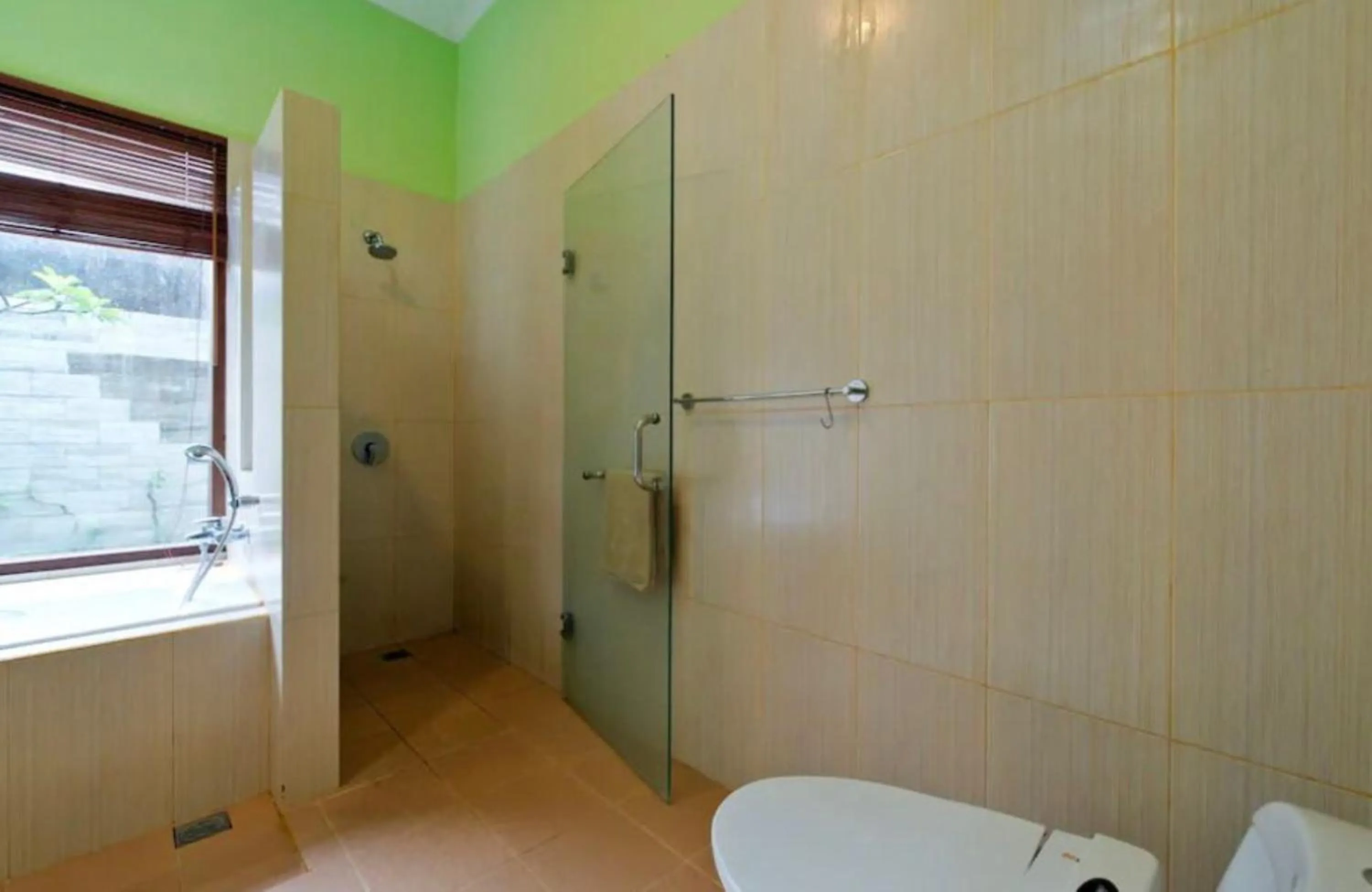 Bathroom in Bukawa Lodge Jimbaran