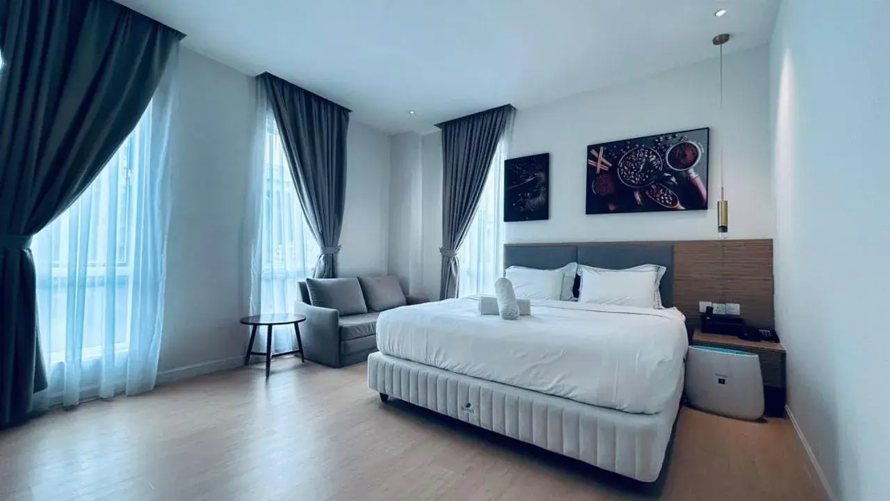 Deluxe King Room in AP Concept Hotel Deluxe King Room in AP Concept Hotel