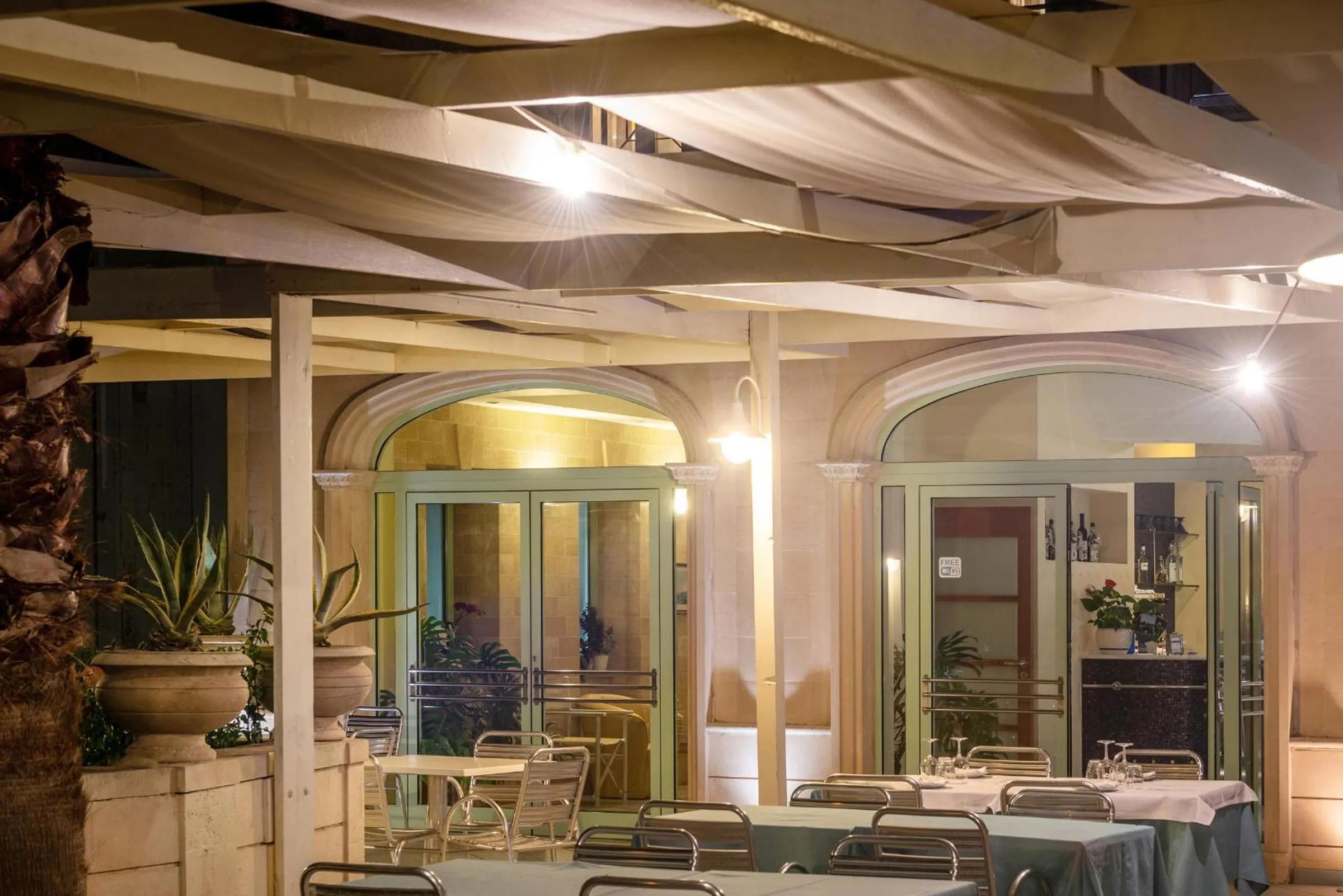 Patio in Hotel Euromare